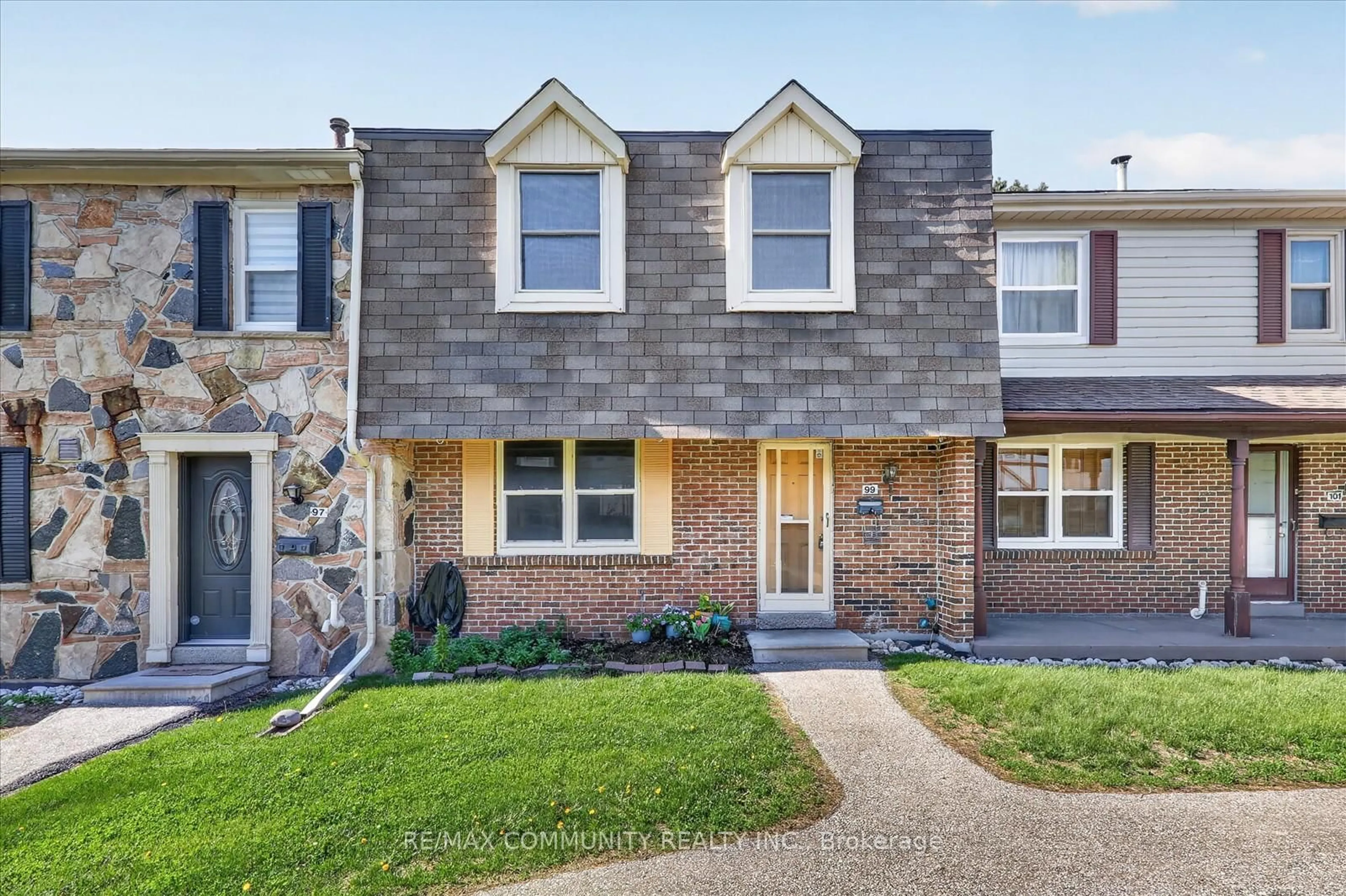 Home with brick exterior material, street for 91 L'Amoreaux Dr #99, Toronto Ontario M1W 2J8