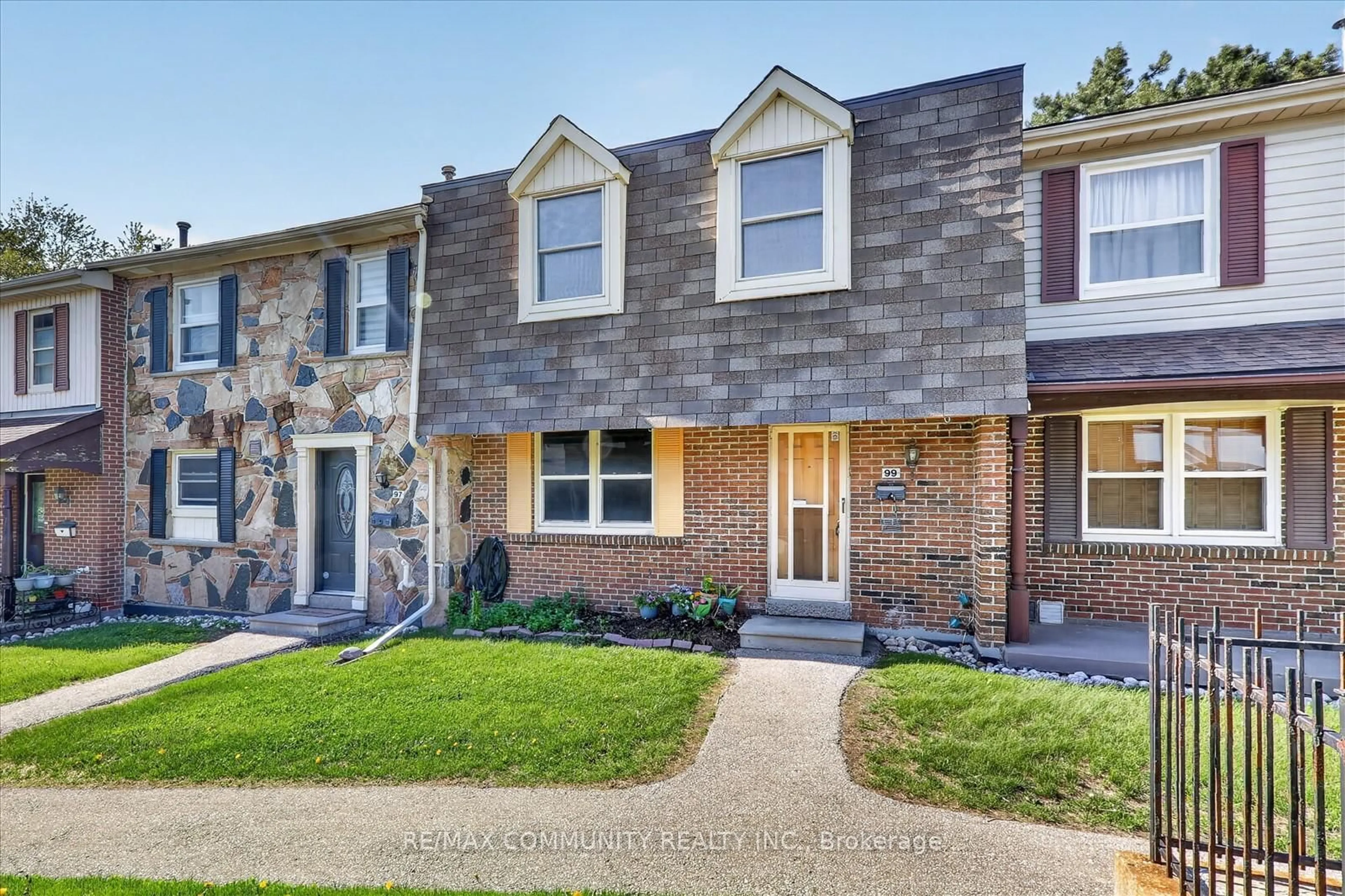 Home with brick exterior material, street for 91 L'Amoreaux Dr #99, Toronto Ontario M1W 2J8