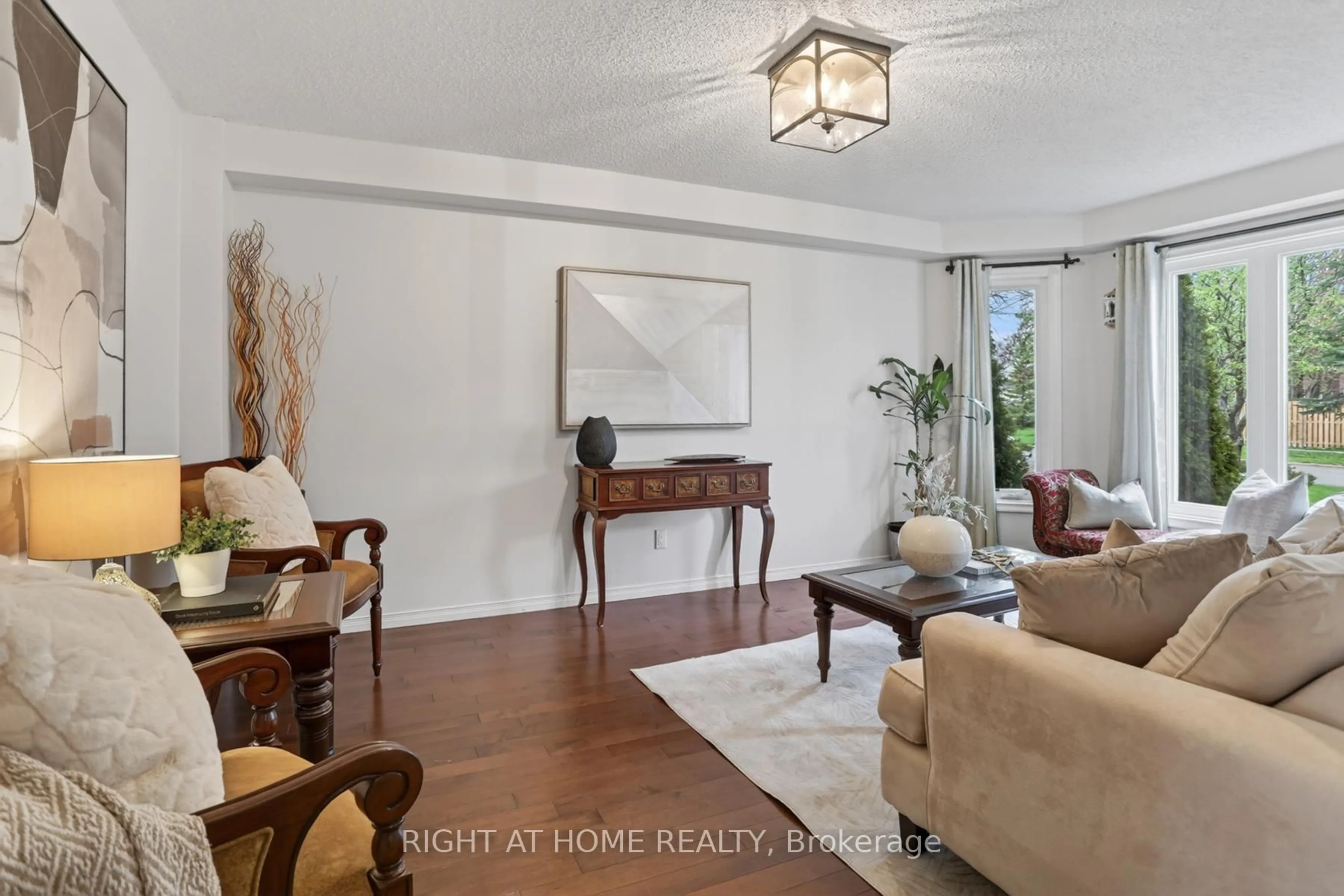 Living room with furniture, unknown for 928 Snowbird St, Oshawa Ontario L1J 8J8