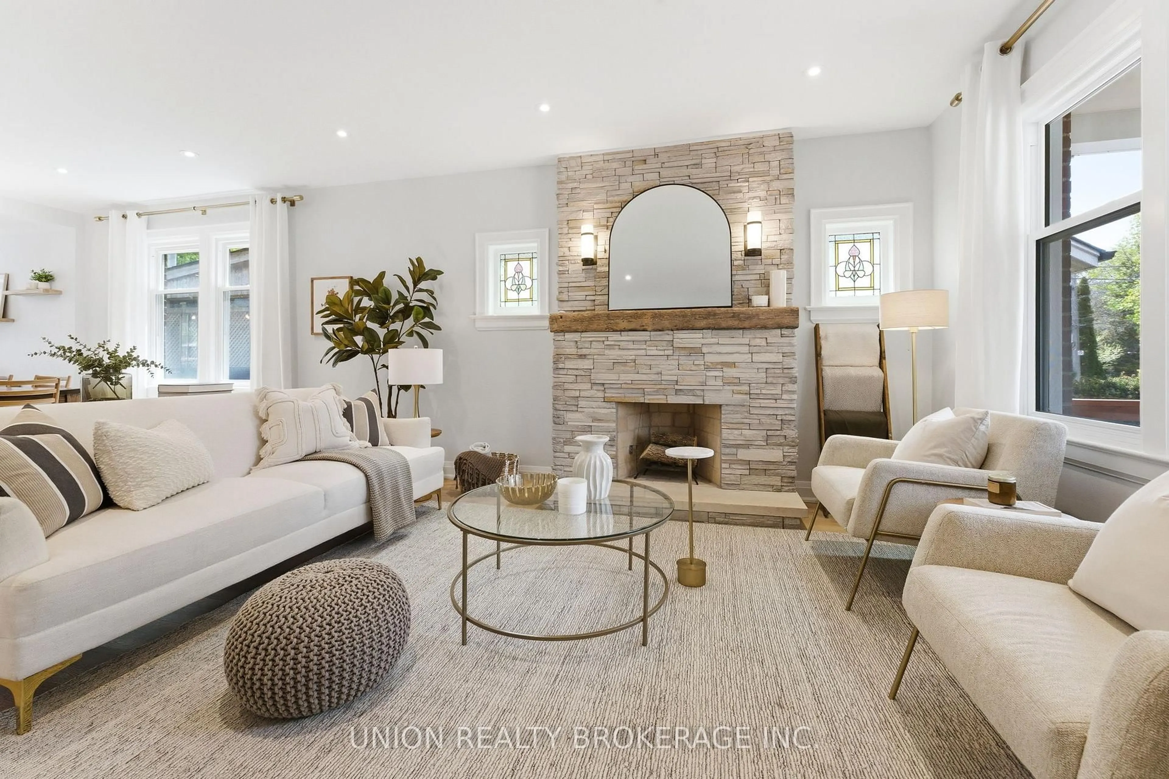 Living room with furniture, unknown for 65 Harding Blvd, Toronto Ontario M1N 3C8