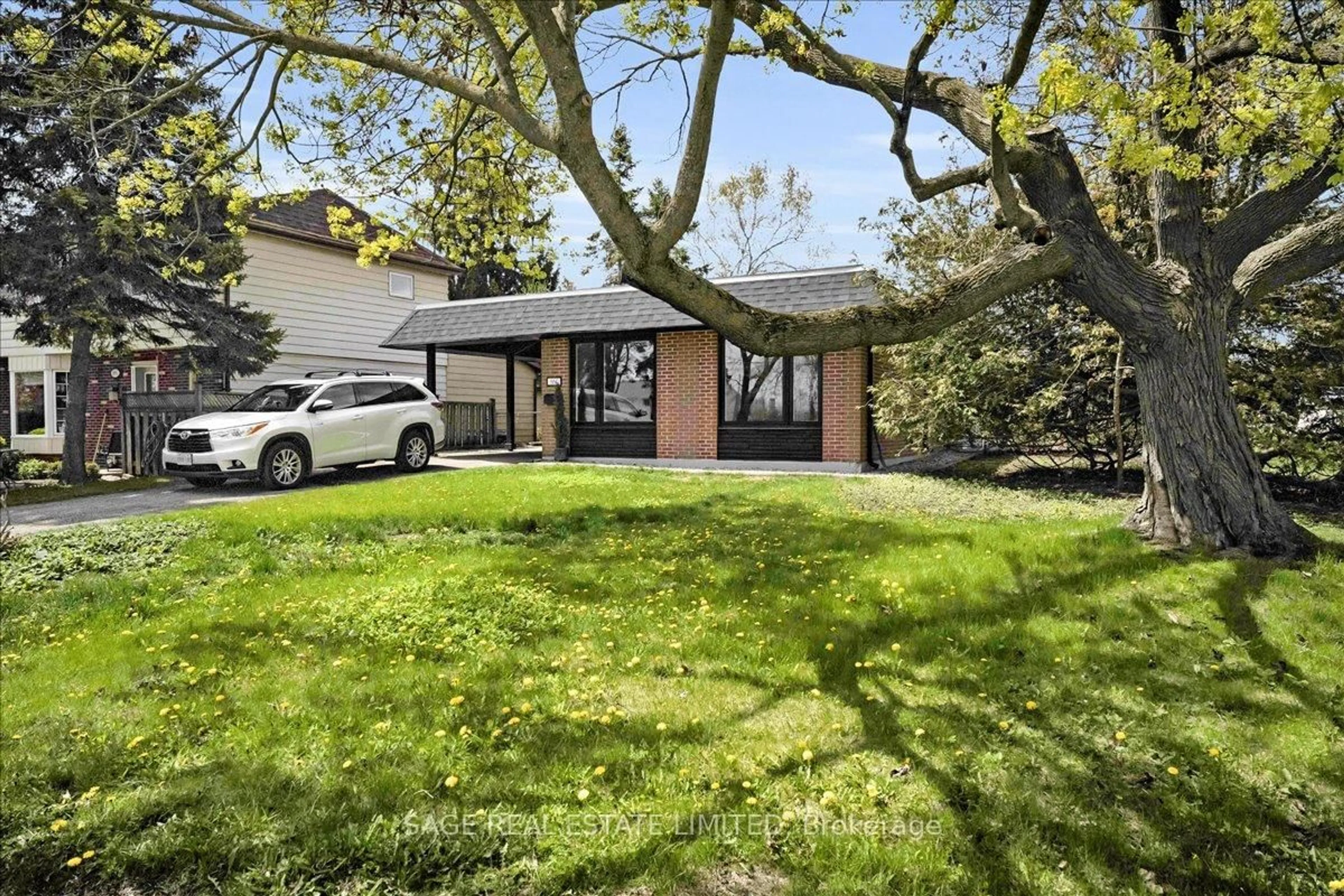 Unknown for 664 Breezy Dr, Pickering Ontario L1W 2X3