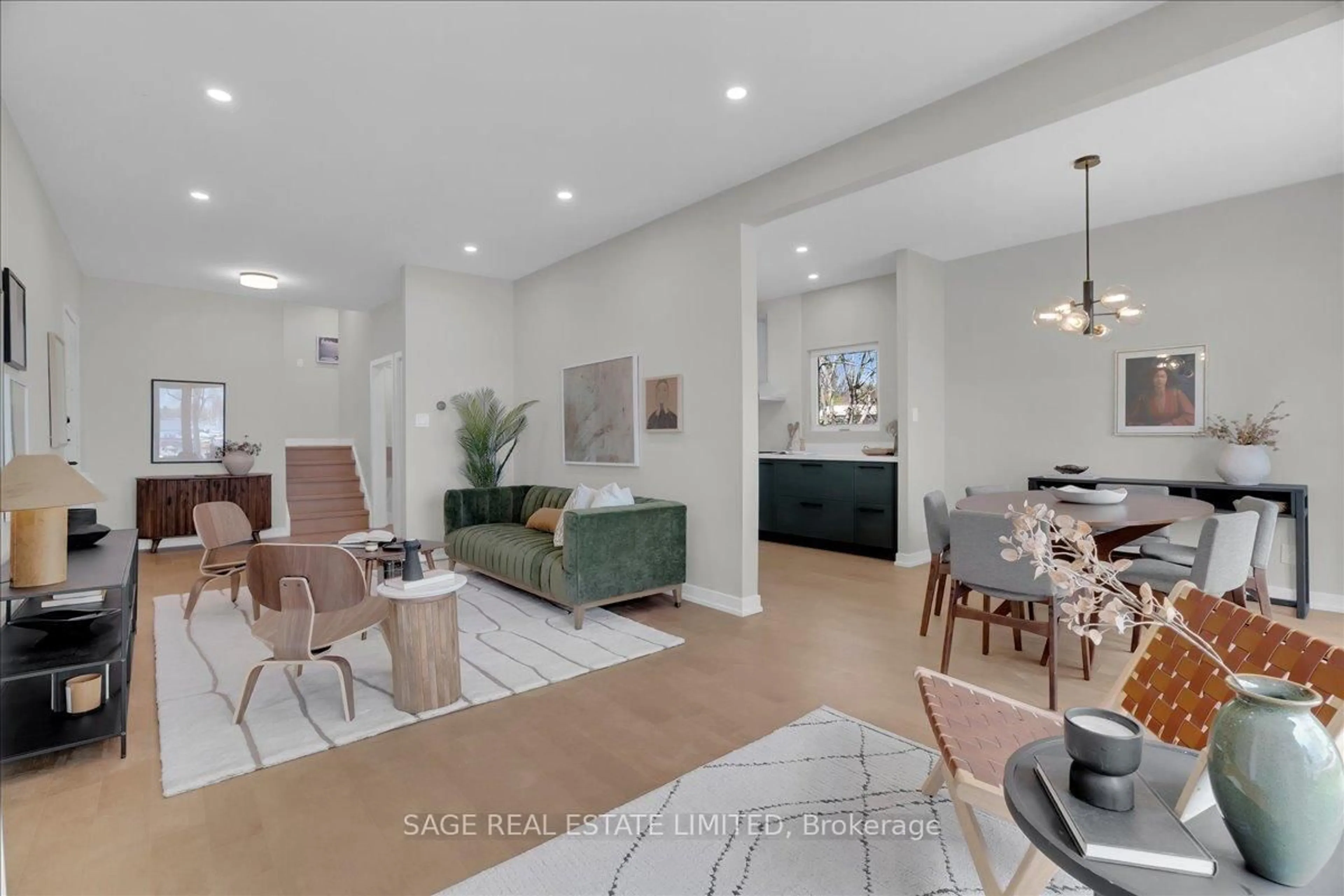 Unknown for 664 Breezy Dr, Pickering Ontario L1W 2X3