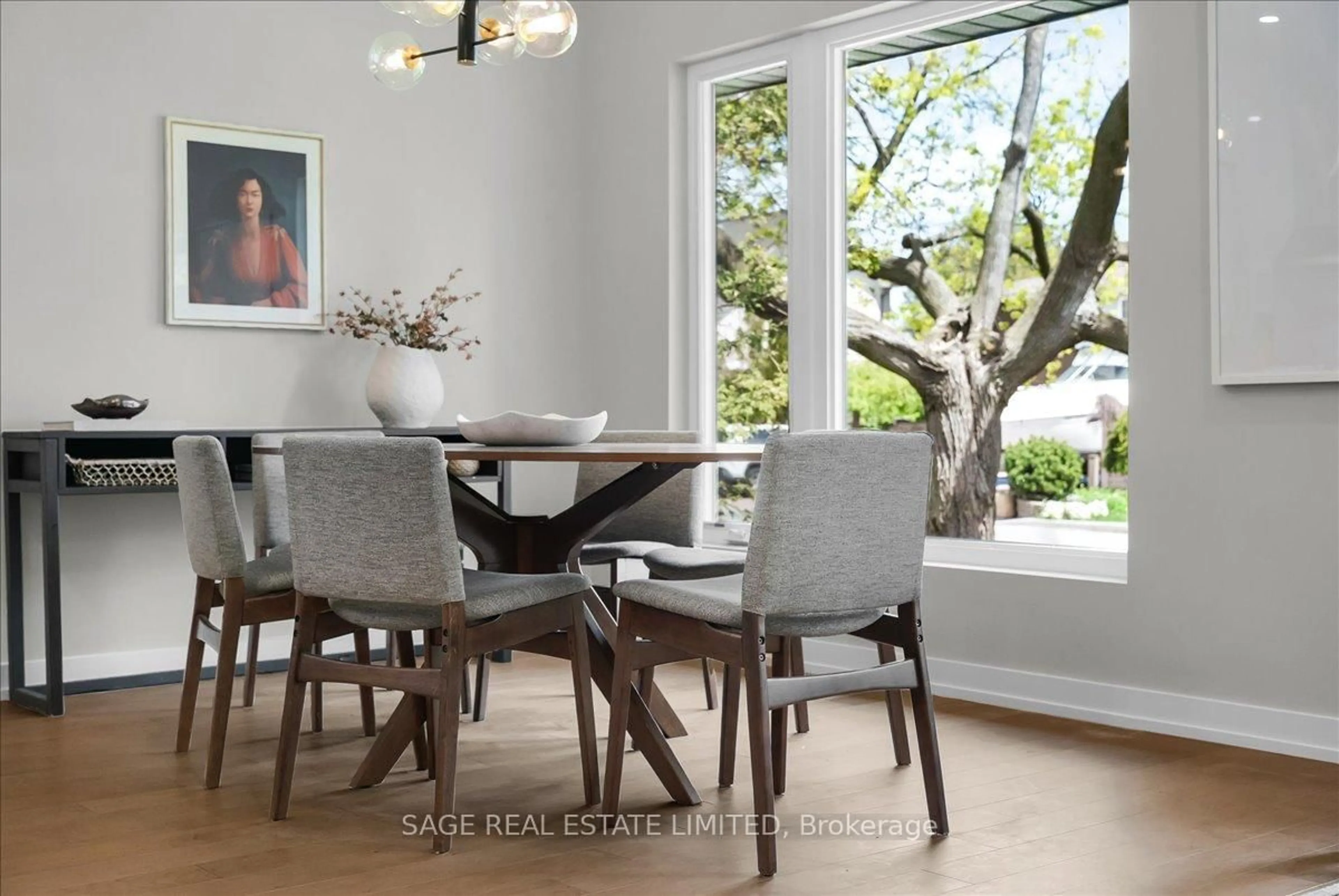 Dining room, wood/laminate floor for 664 Breezy Dr, Pickering Ontario L1W 2X3