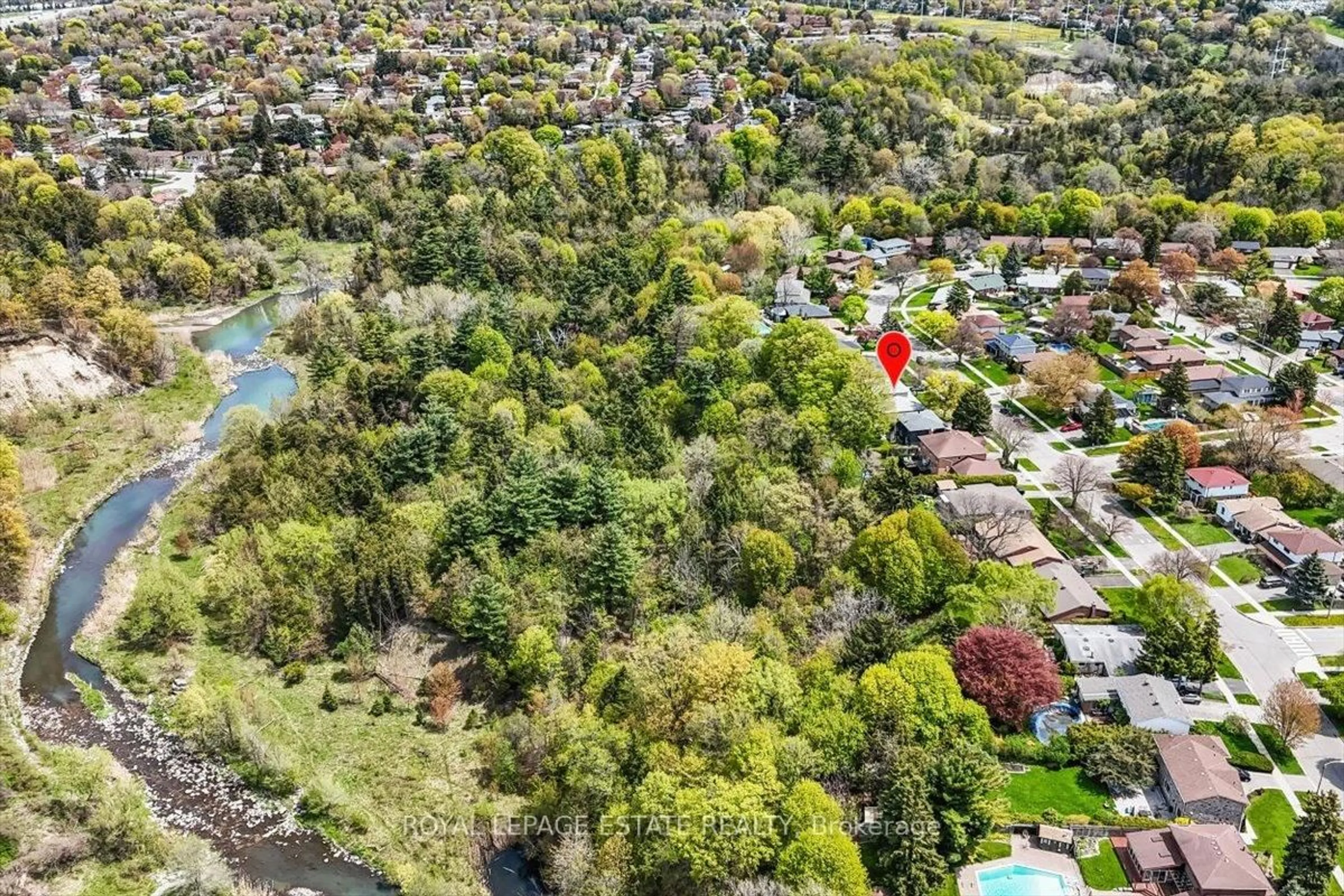 A pic from outside/outdoor area/front of a property/back of a property/a pic from drone, forest/trees view for 103 Pegasus Tr, Toronto Ontario M1G 3N8