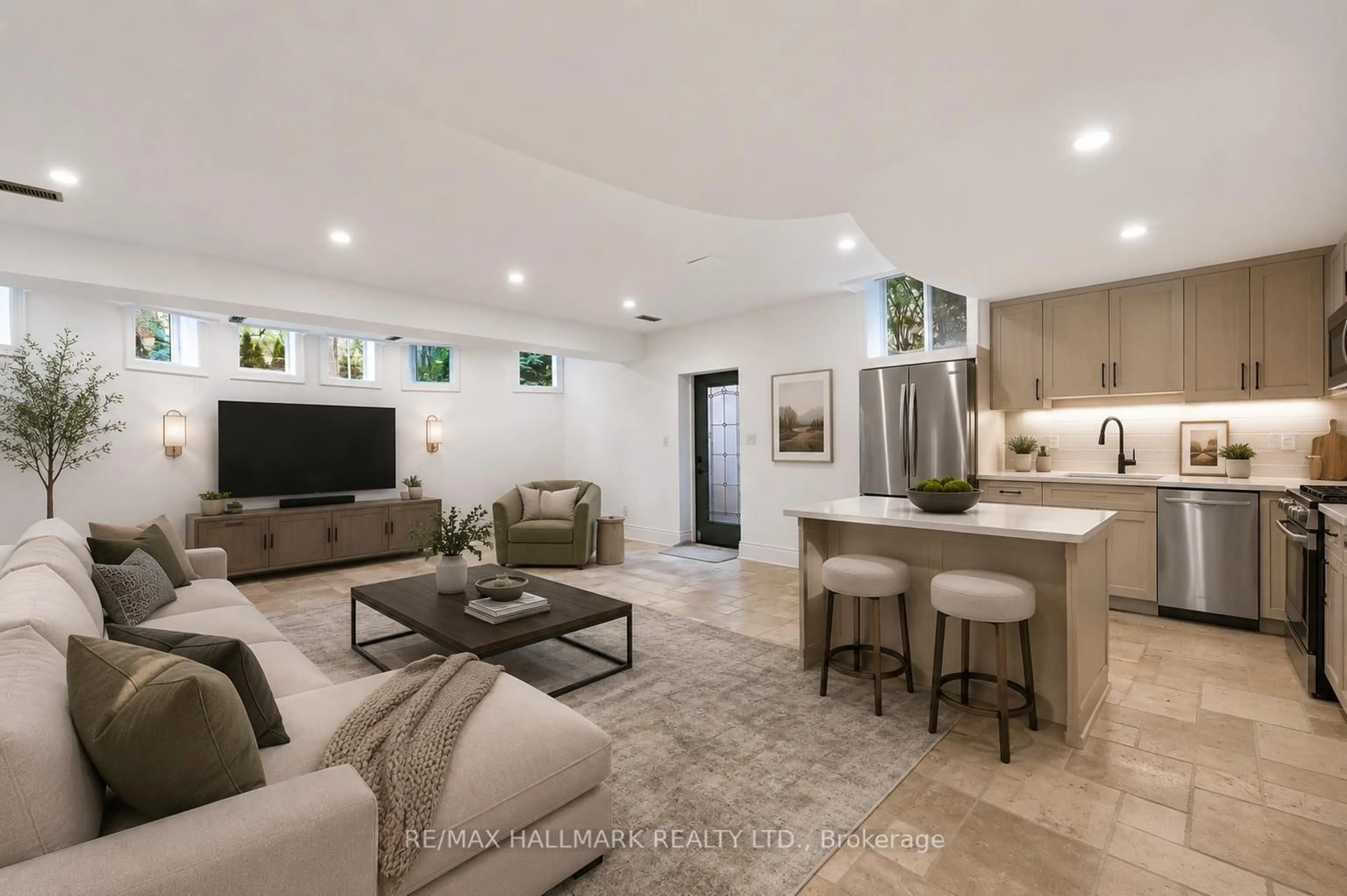 Living room with furniture, ceramic/tile floor for 32 Orchard Park Dr, Toronto Ontario M1E 3T7