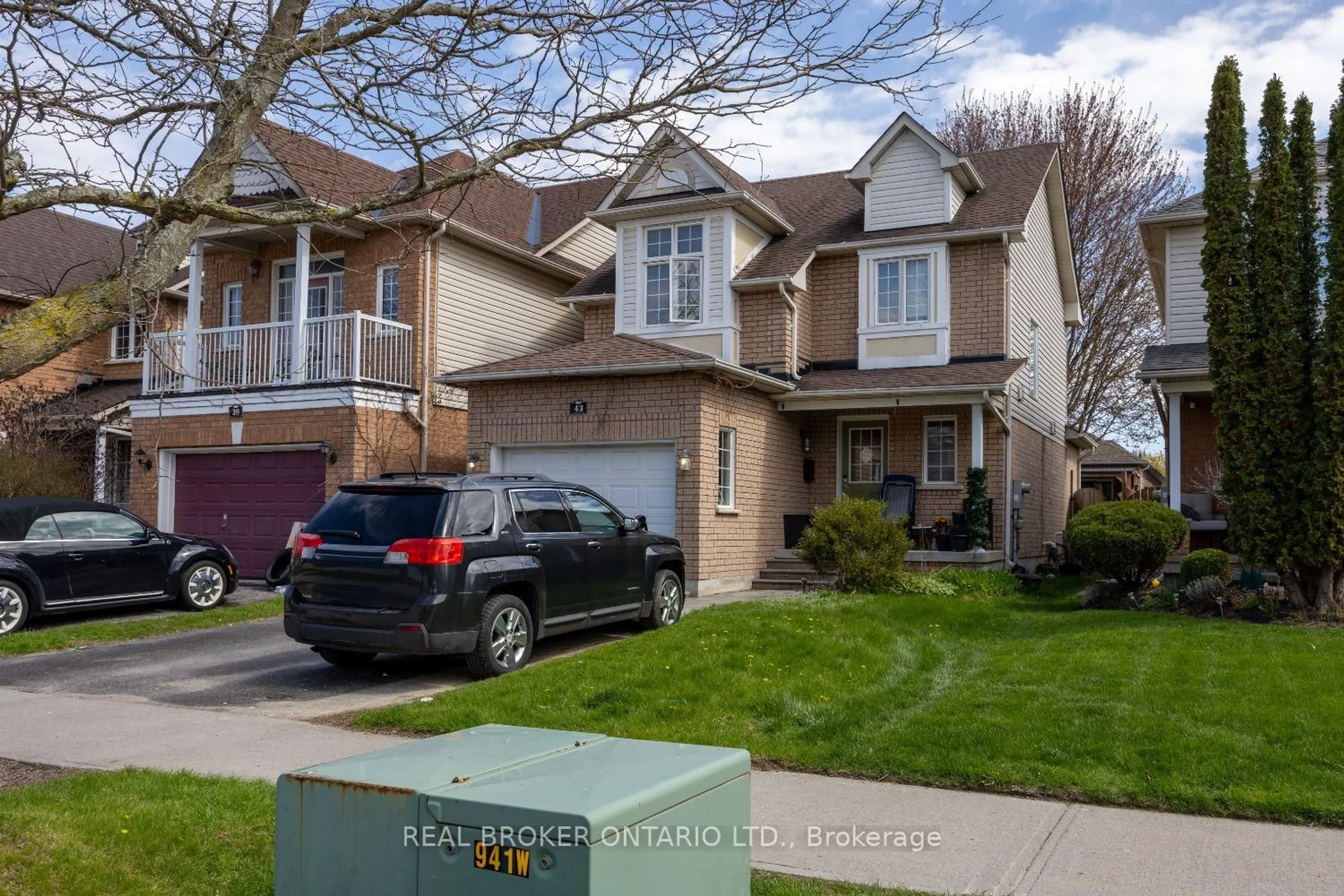 Unknown for 43 Madden Pl, Clarington Ontario L1C 5K3