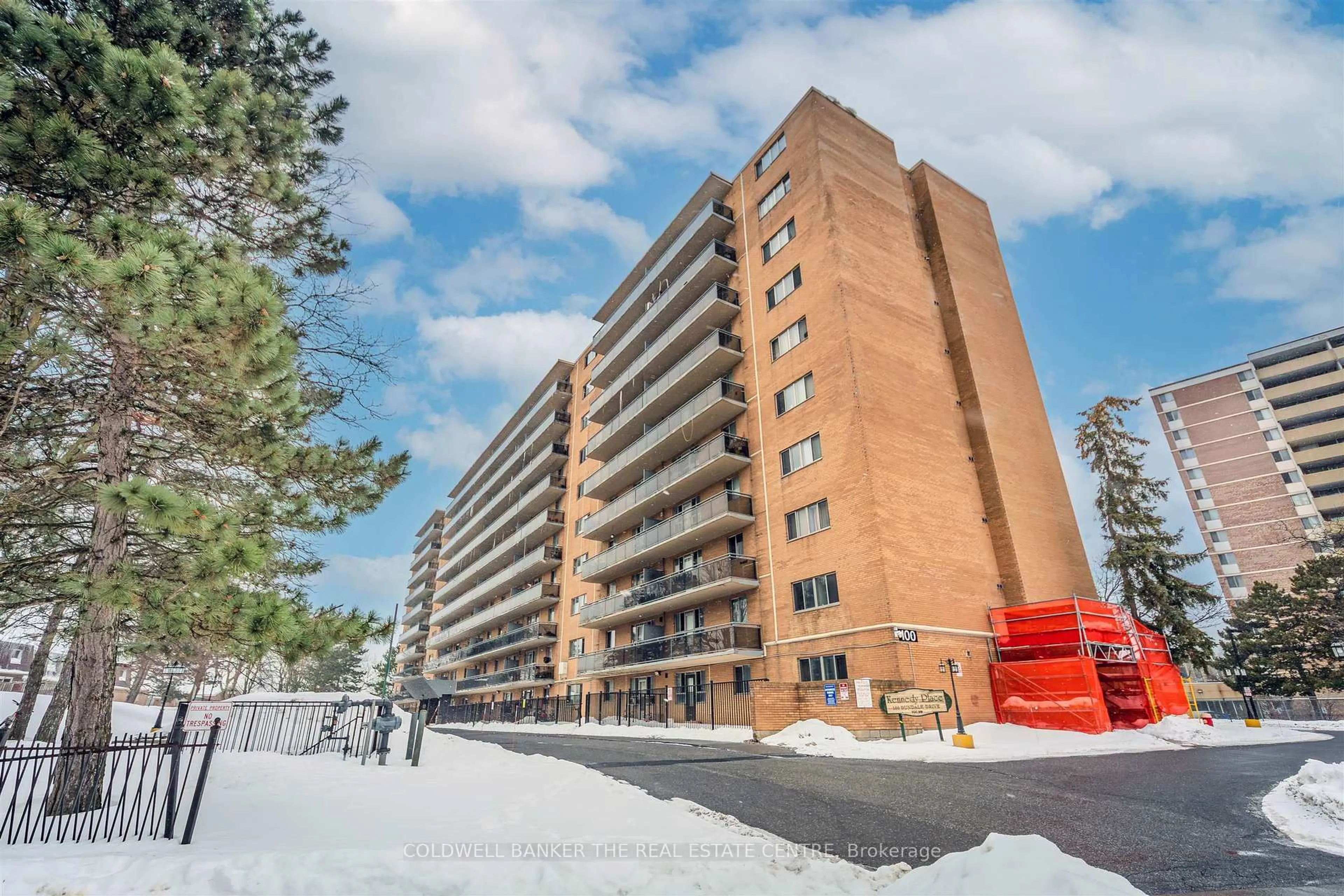 A pic from outside/outdoor area/front of a property/back of a property/a pic from drone, street for 100 Dundalk Dr #1006, Toronto Ontario M1P 4V2