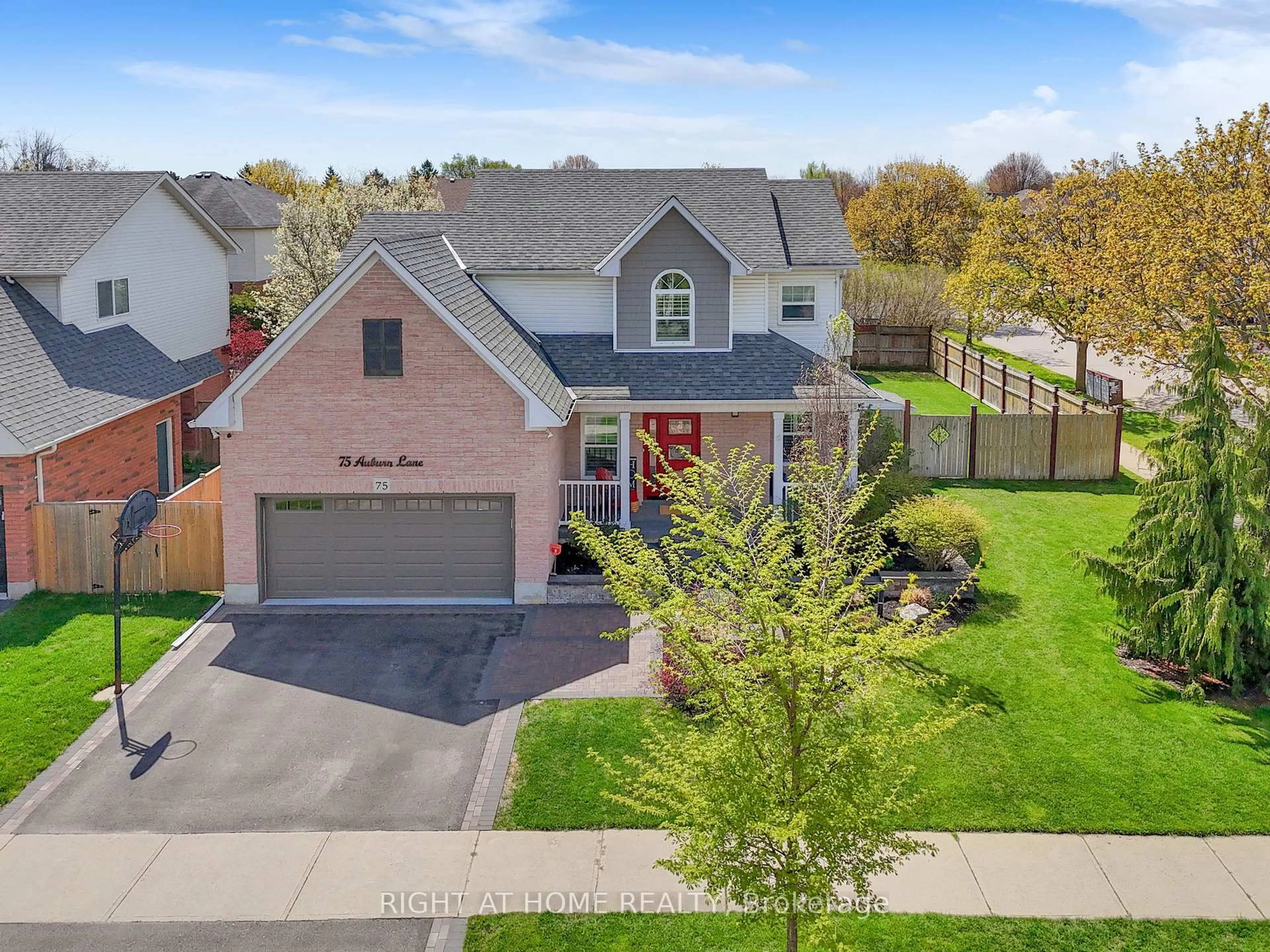 A pic from outside/outdoor area/front of a property/back of a property/a pic from drone, street for 75 Auburn Lane, Clarington Ontario L1E 2E9