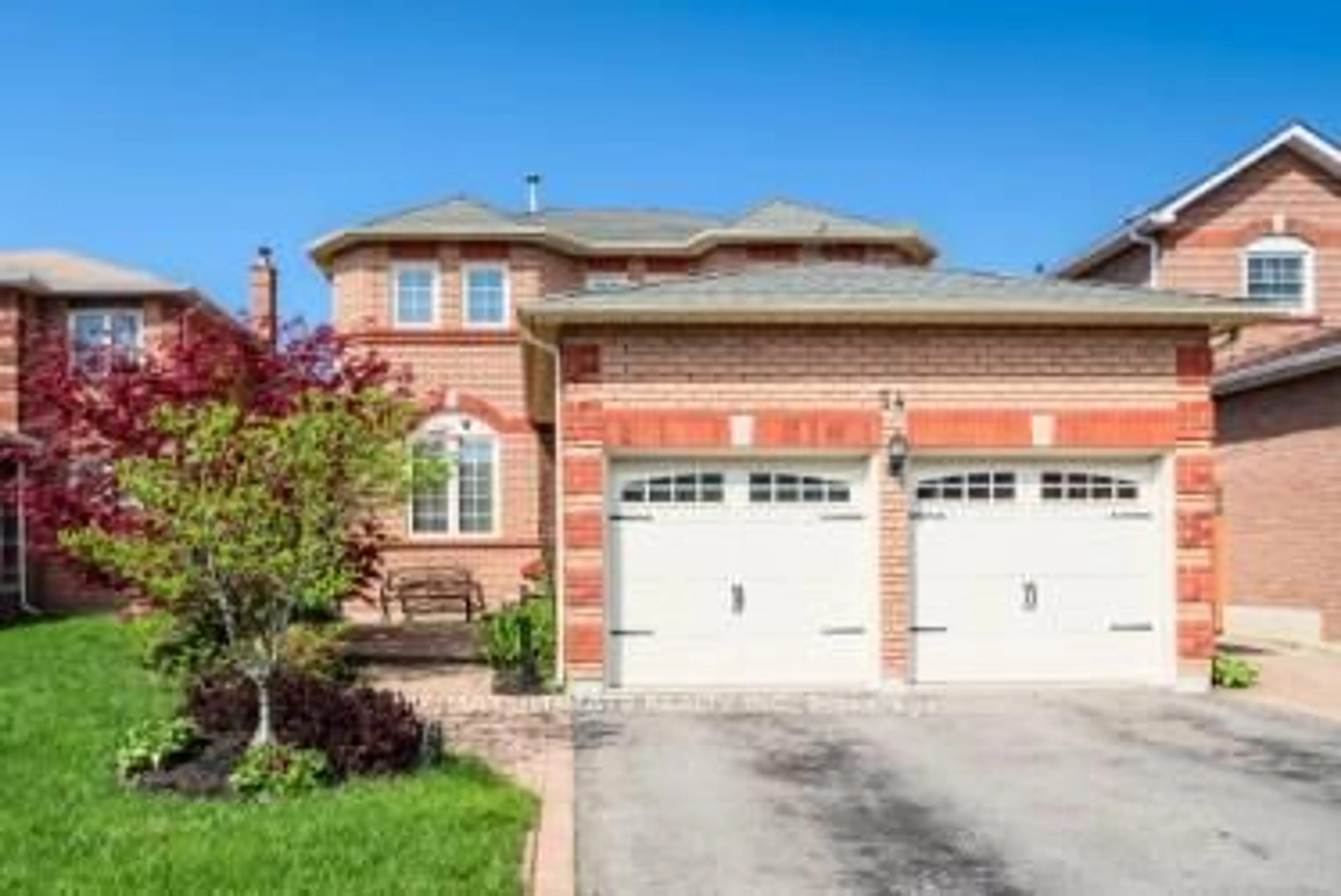 Home with brick exterior material, street for 54 Waller St, Whitby Ontario L1R 1Z8