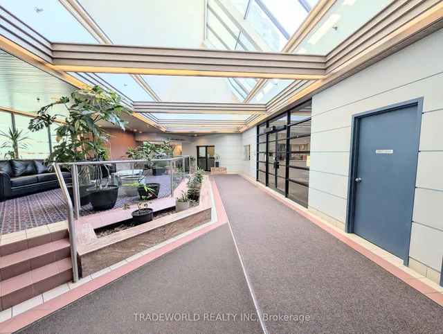150 Alton Towers Circ #405, Toronto 3