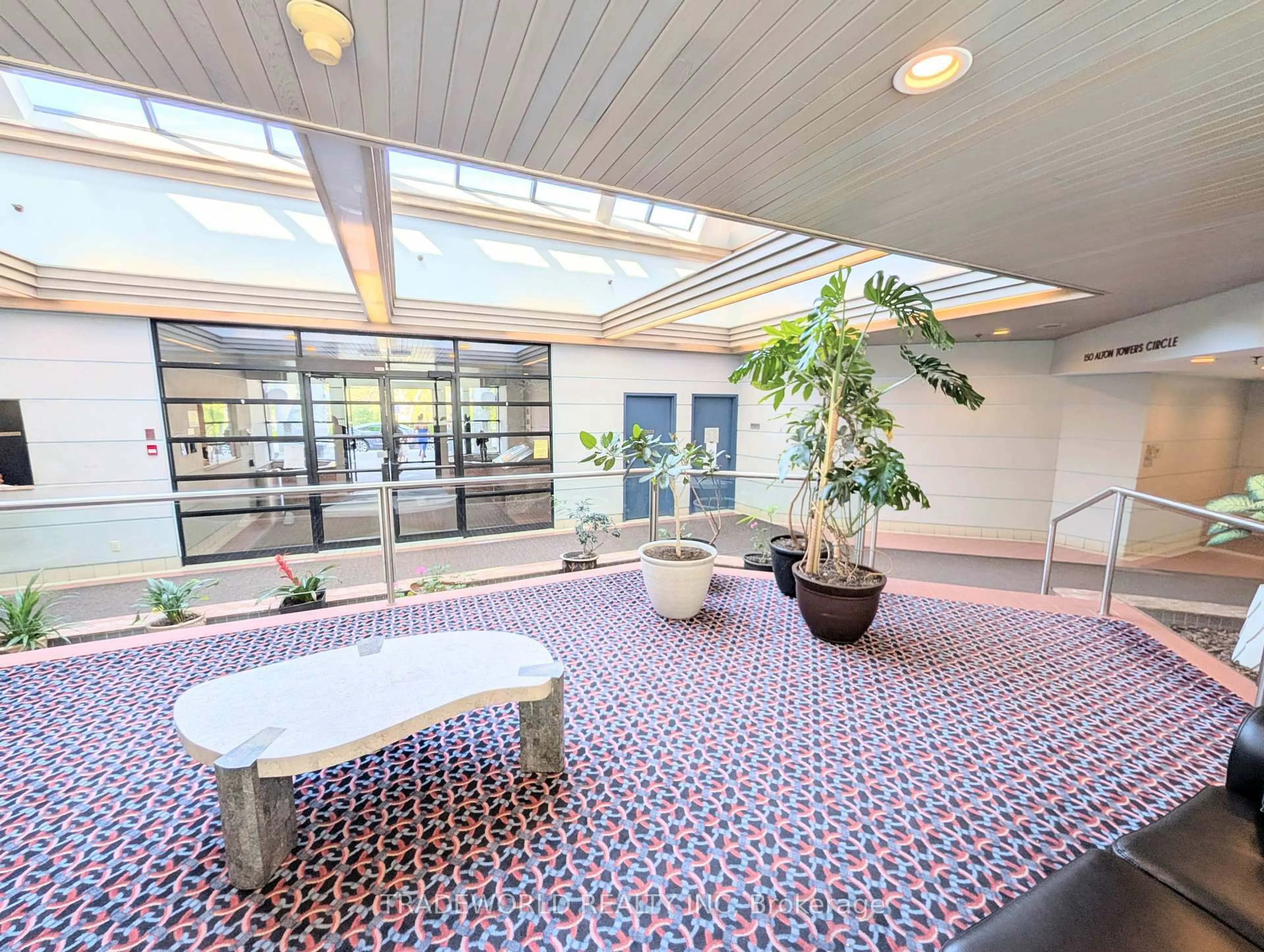 Lobby for 150 Alton Towers Circ #405, Toronto Ontario M1V 4X7