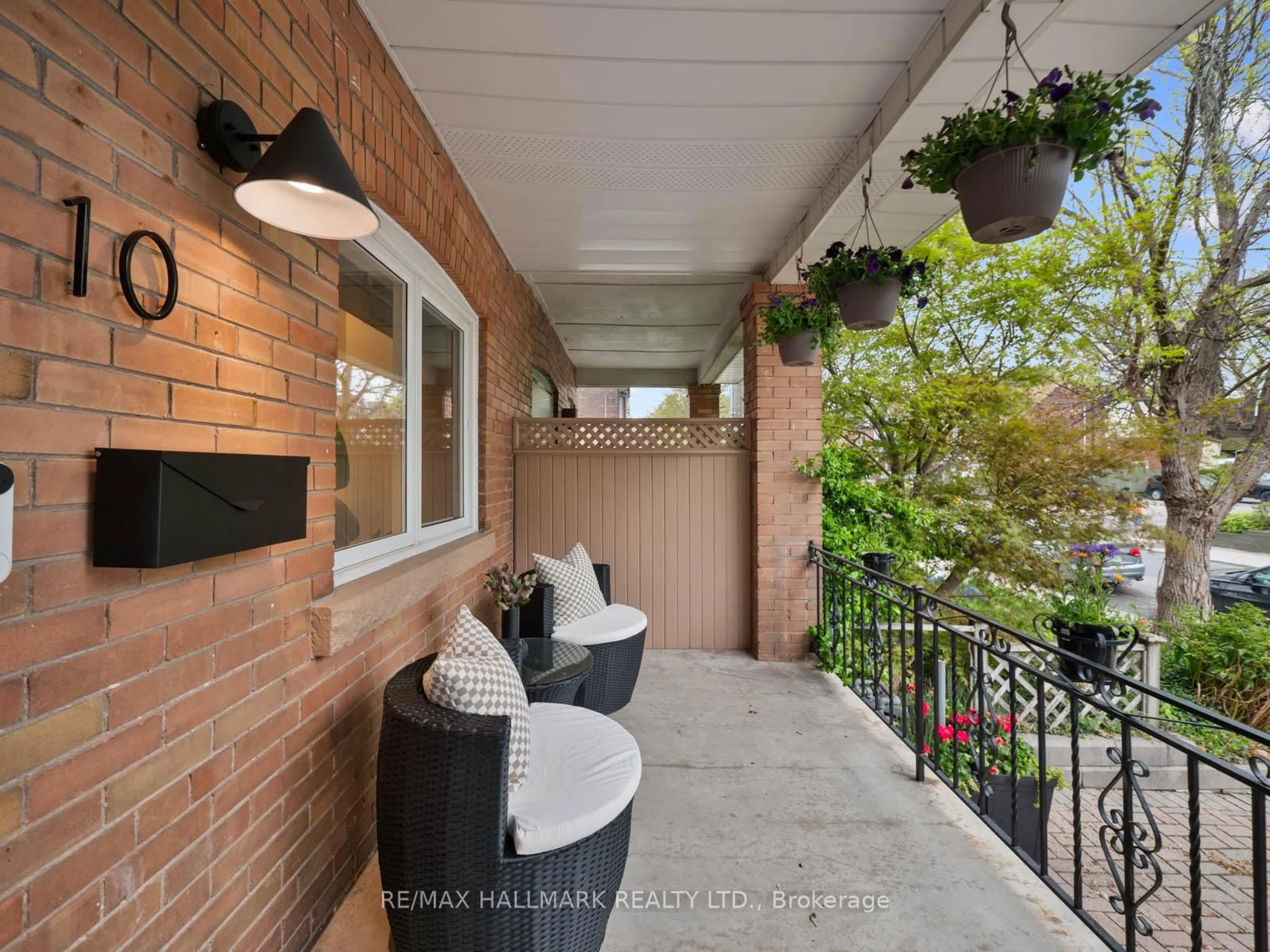 Unknown for 10 Ferrier Ave, Toronto Ontario M4K 3H4