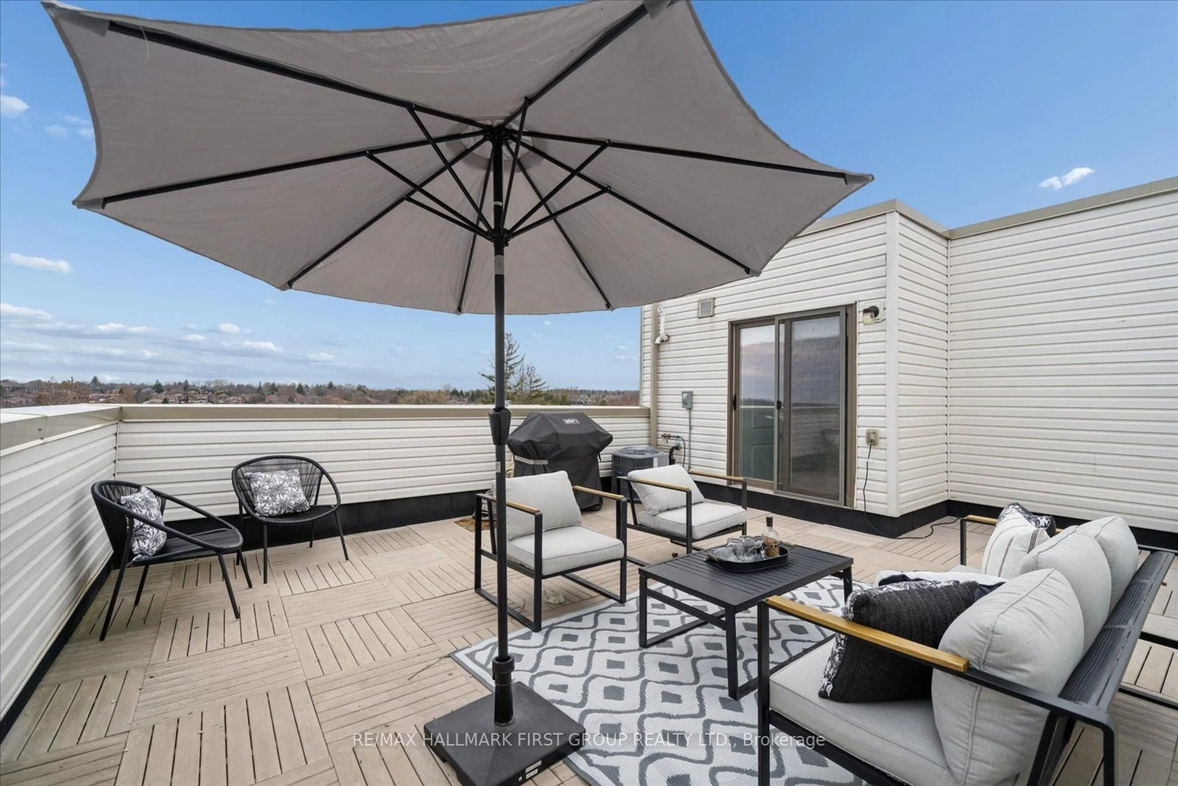 Patio, water/lake/river/ocean view for 1460 Whites Rd #224, Pickering Ontario L1V 0E8