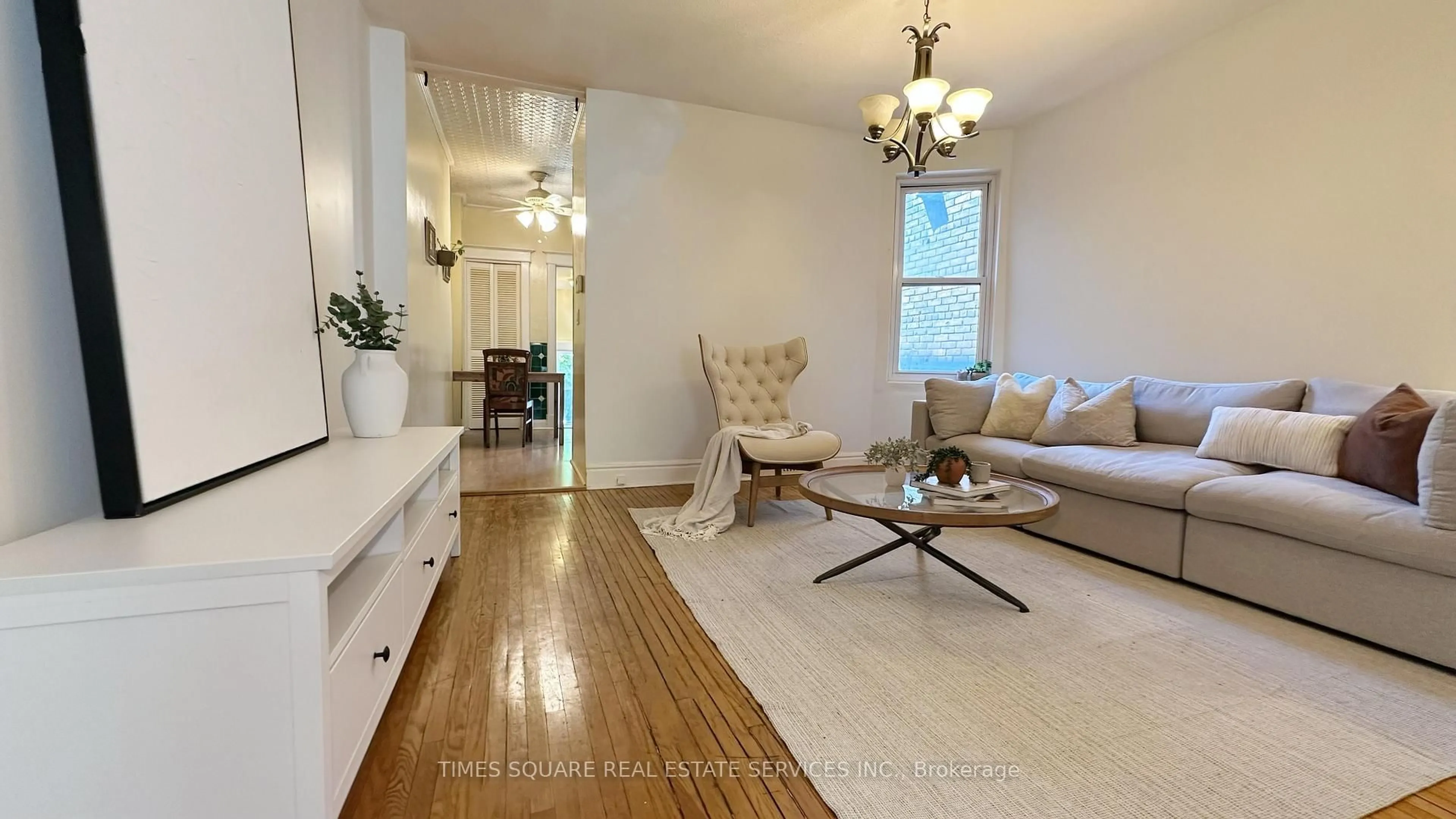 Living room with furniture, unknown for 7 Badgerow Ave, Toronto Ontario M4M 1T9