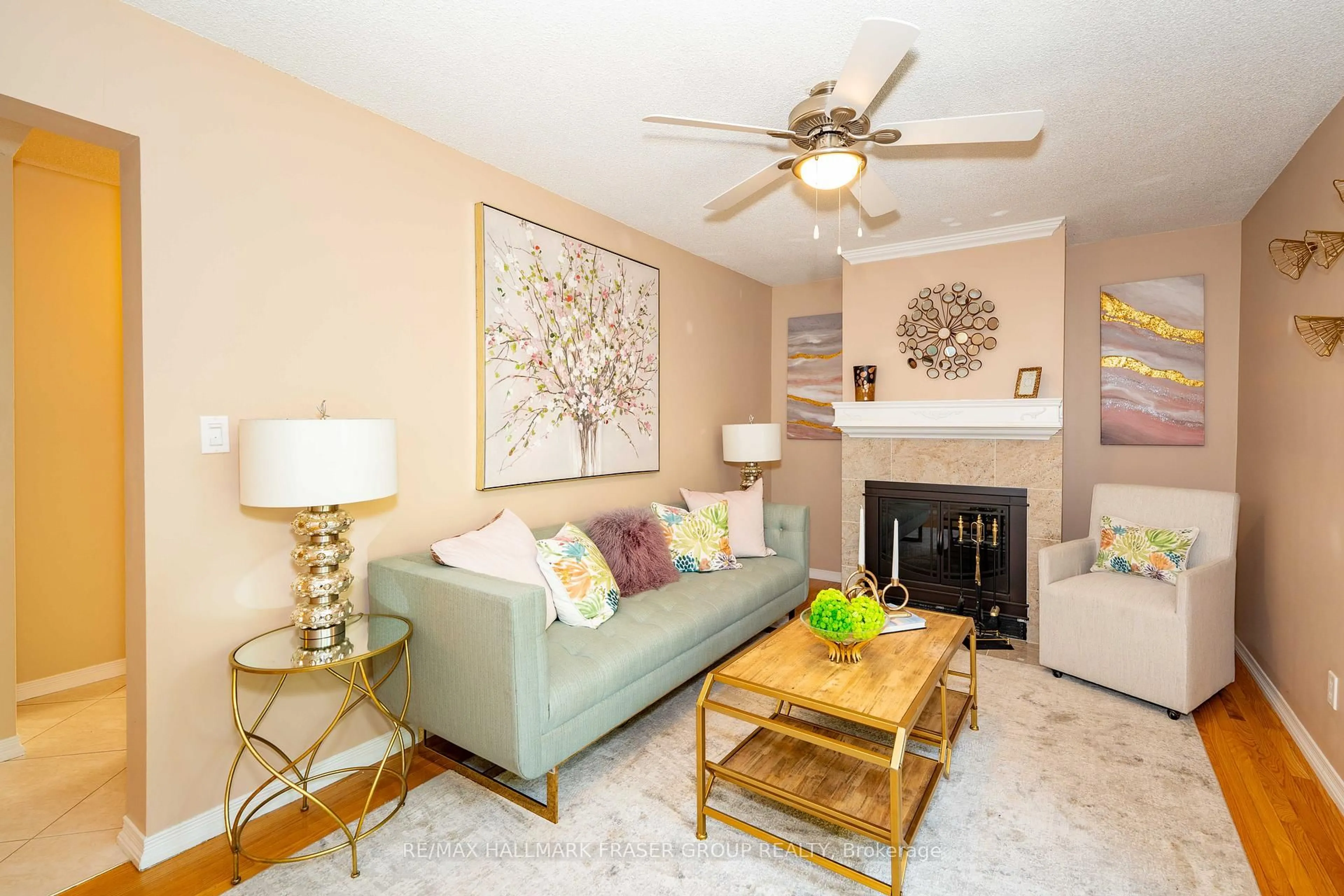 Living room with furniture, unknown for 692 Avery Crt, Oshawa Ontario L1K 1S8