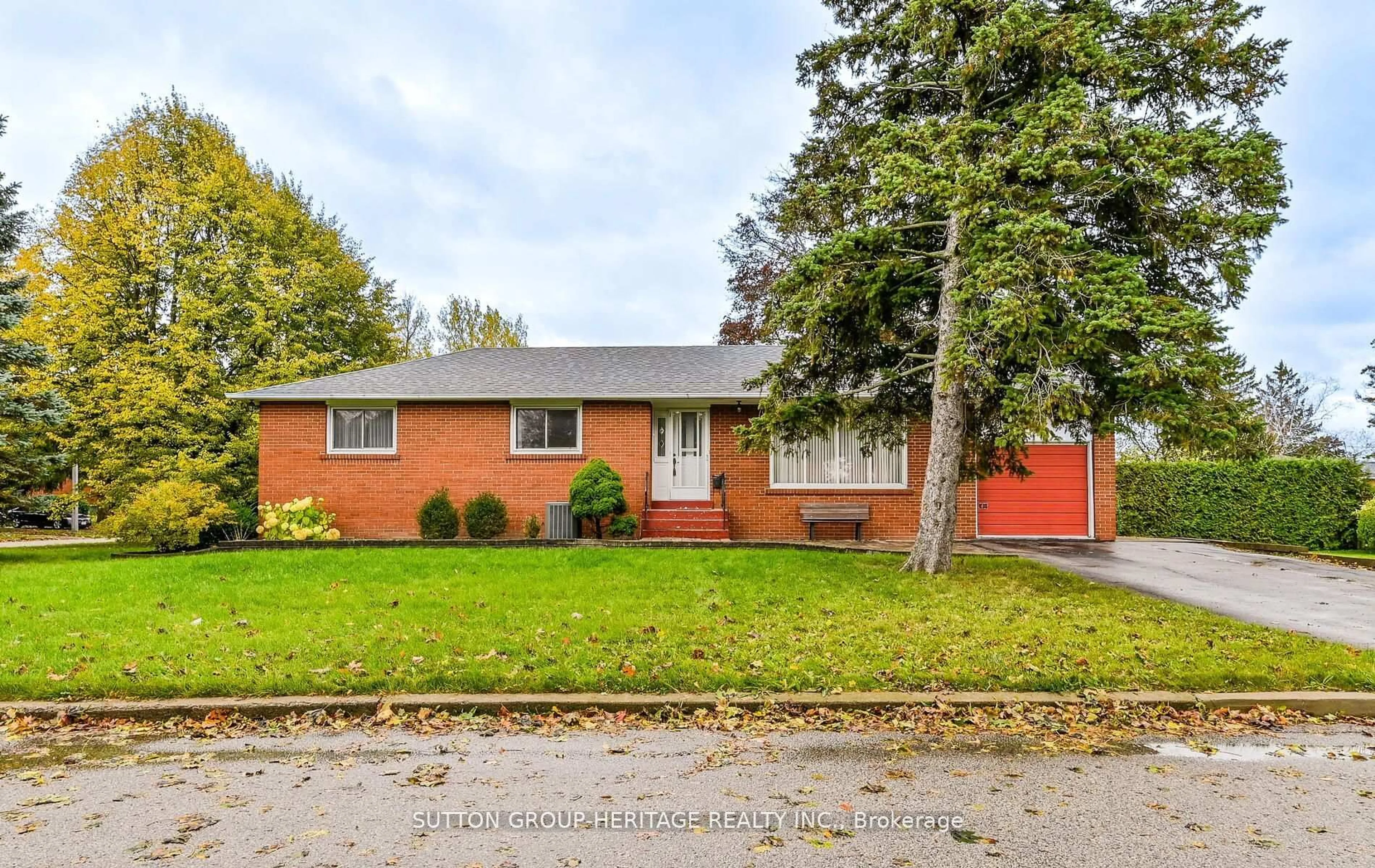 Home with brick exterior material, street for 40 Hills Rd, Ajax Ontario L1S 2W4