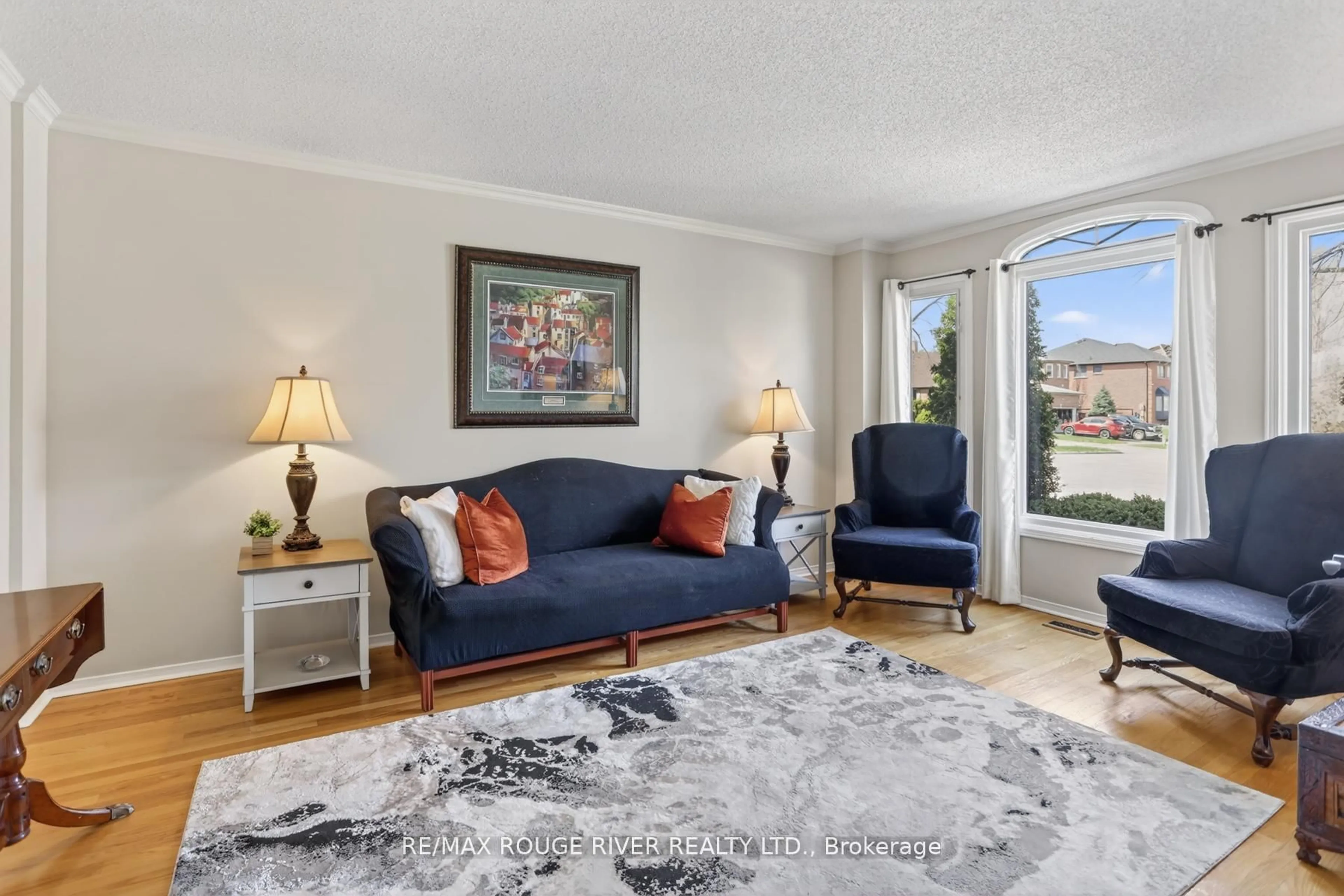 Living room with furniture, carpet floor for 84 Silverbirch Pl, Whitby Ontario L1R 1X5