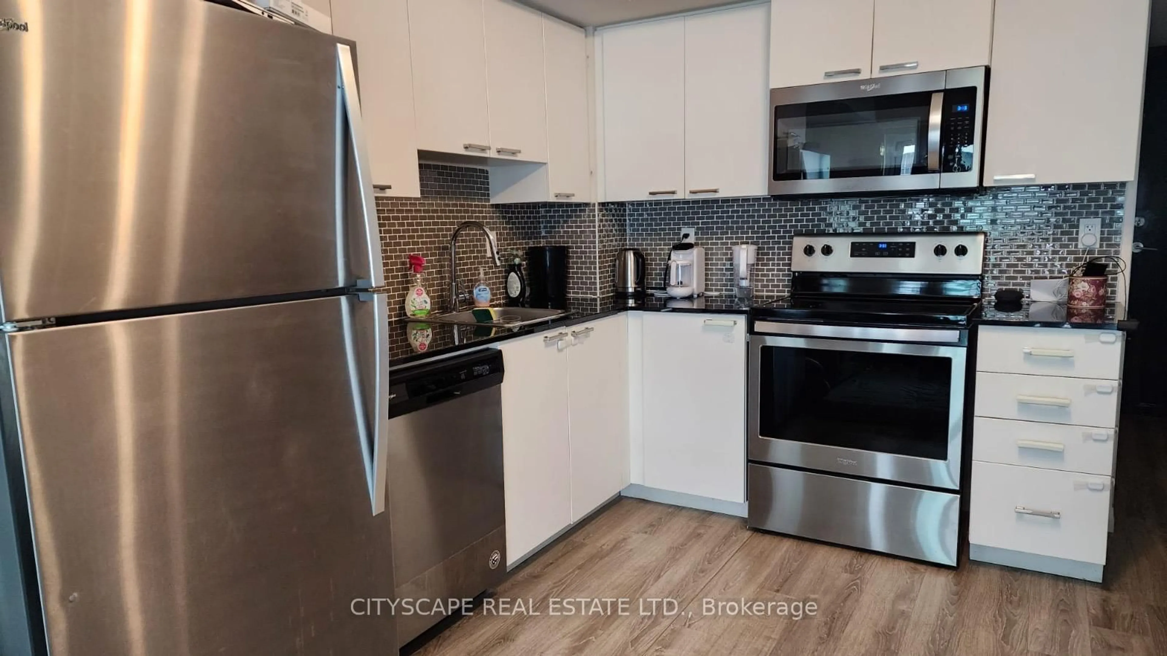 Standard kitchen, unknown for 2152 Lawrence Ave #606, Toronto Ontario M1R 0B5