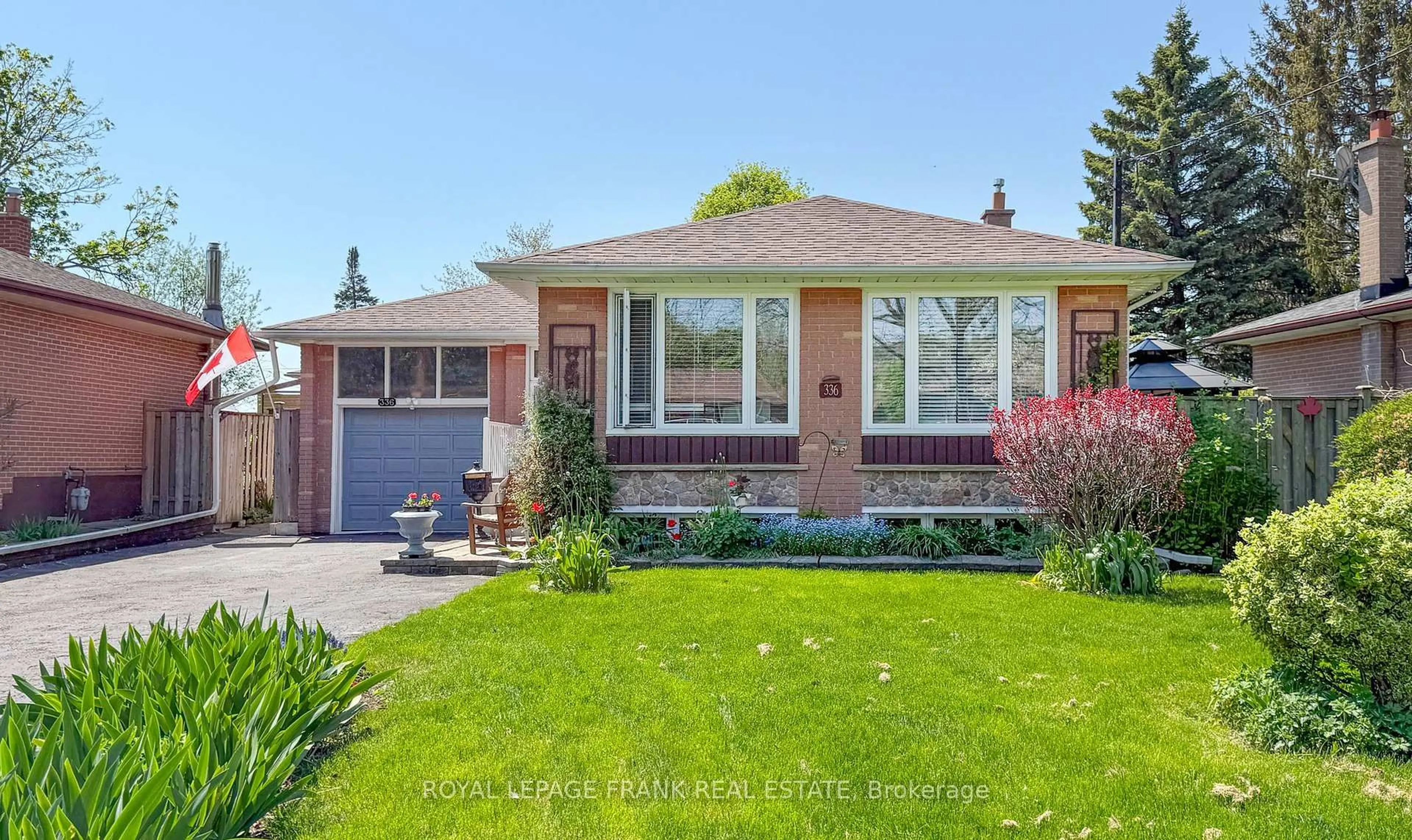 Home with brick exterior material, street for 336 Viewmount St, Oshawa Ontario L1H 7C3