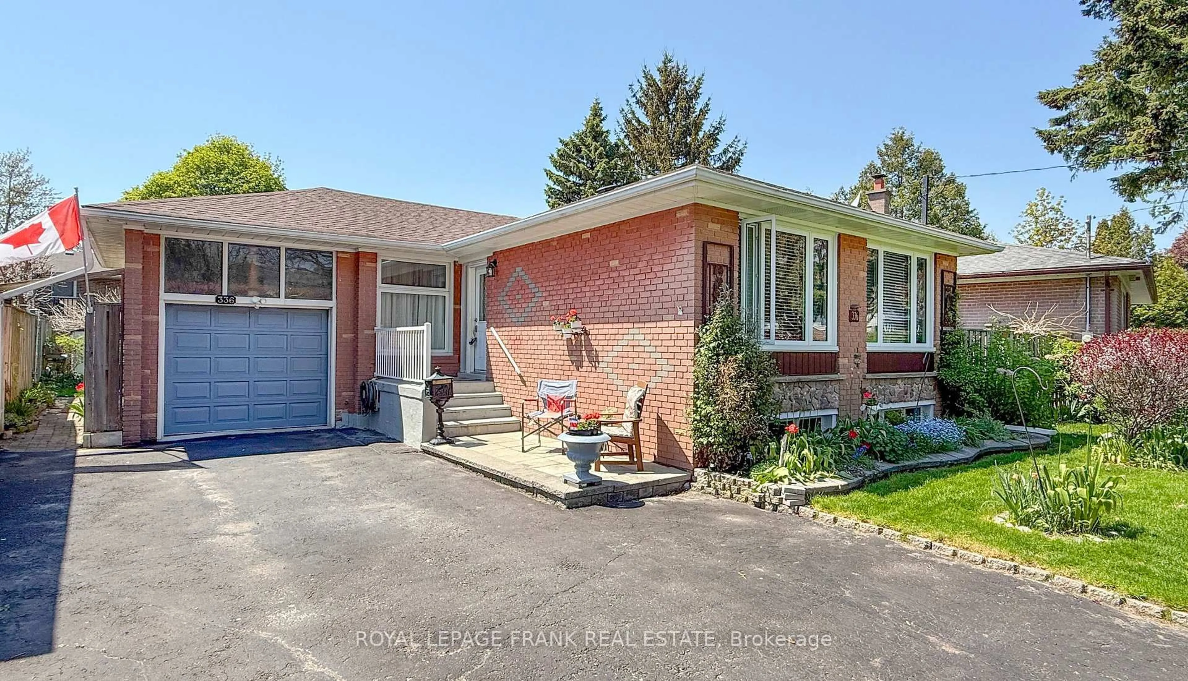 Home with brick exterior material, street for 336 Viewmount St, Oshawa Ontario L1H 7C3
