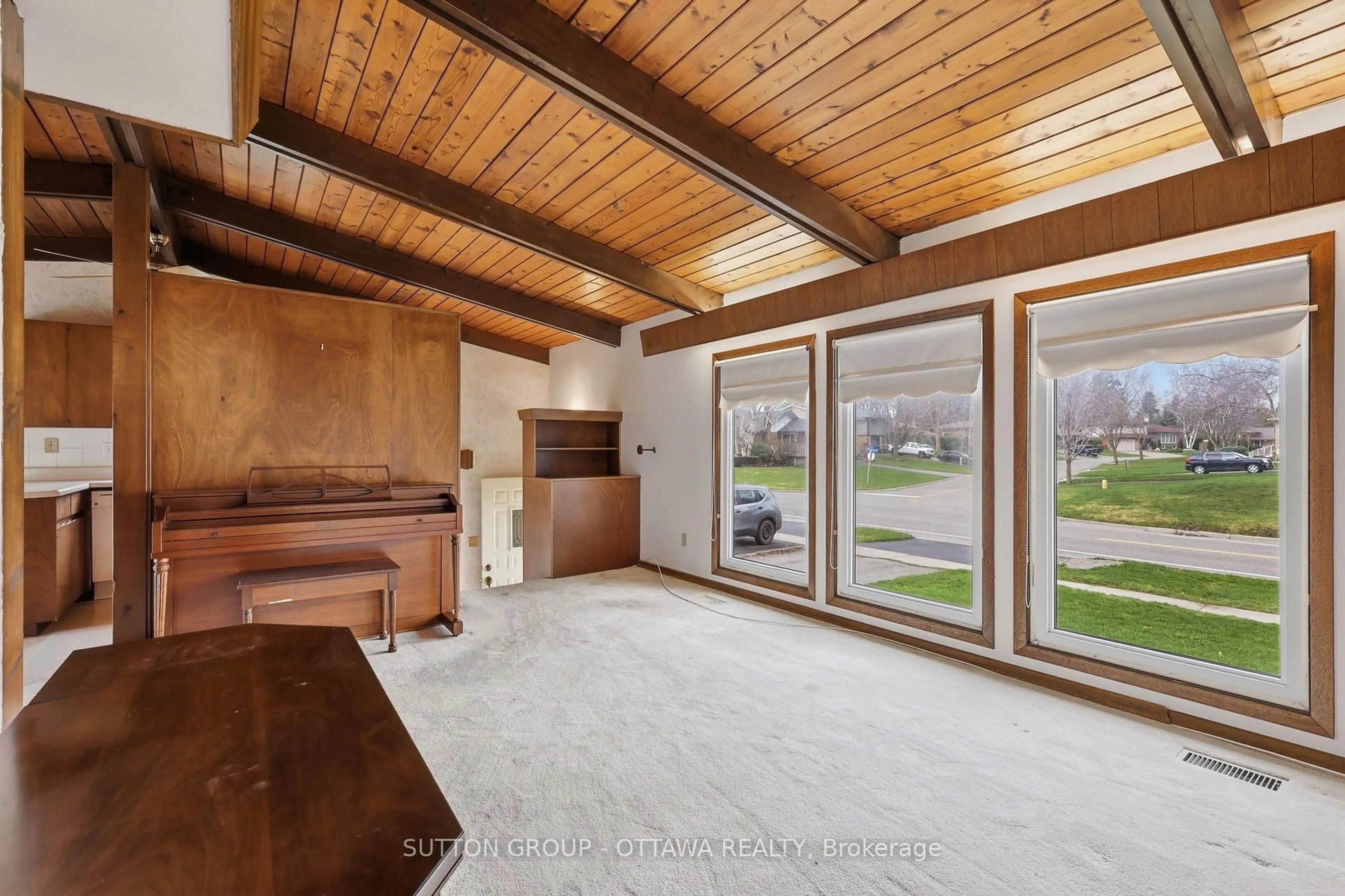 Unknown for 301 Central Park Blvd, Oshawa Ontario L1G 5Z5