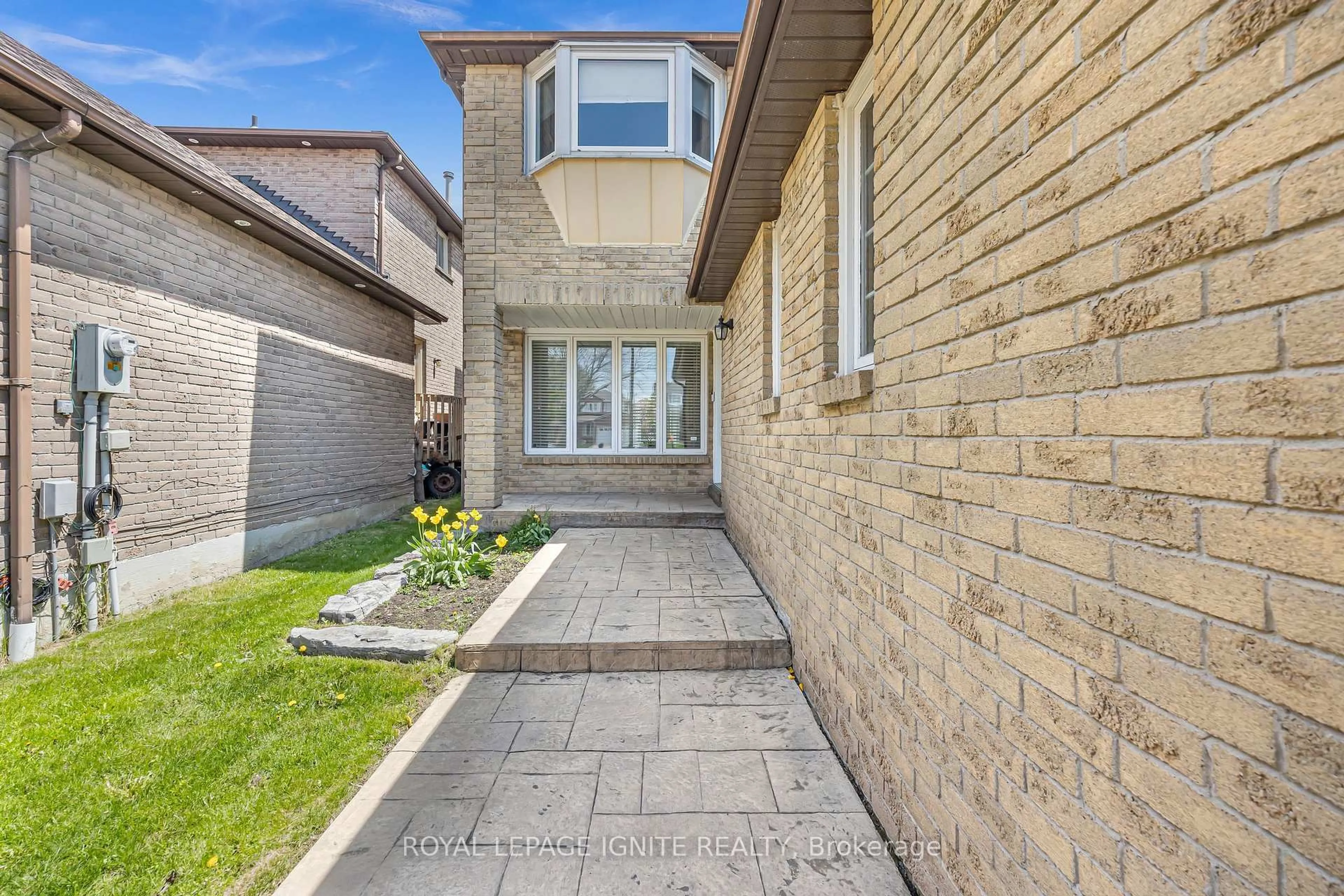 Home with brick exterior material, street for 23 Shallice Crt, Toronto Ontario M1B 4W7