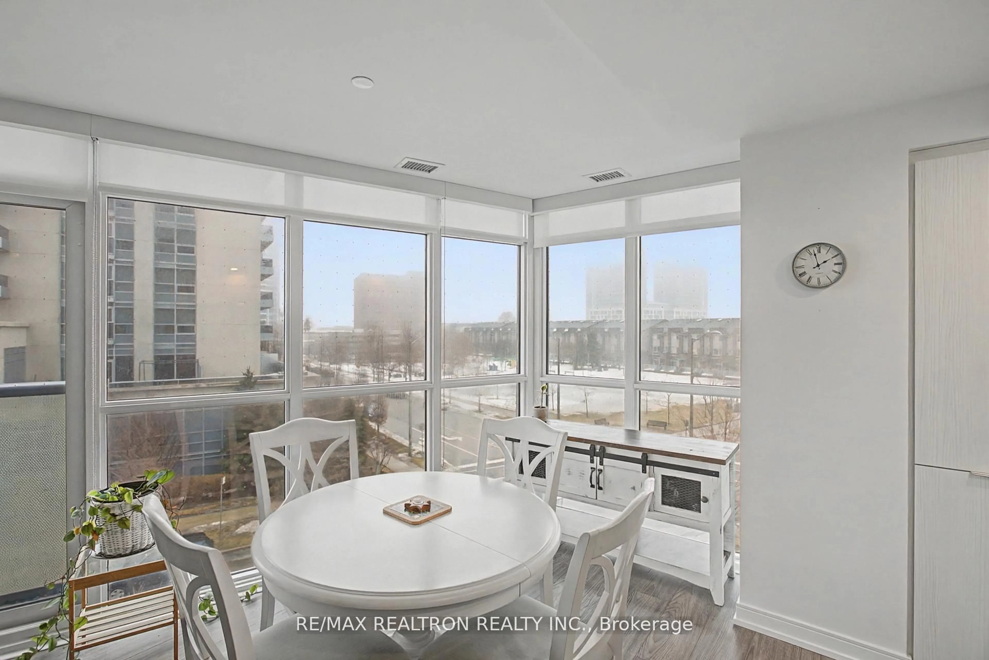 Unknown for 225 Village Green Sq #308, Toronto Ontario M1S 0N4