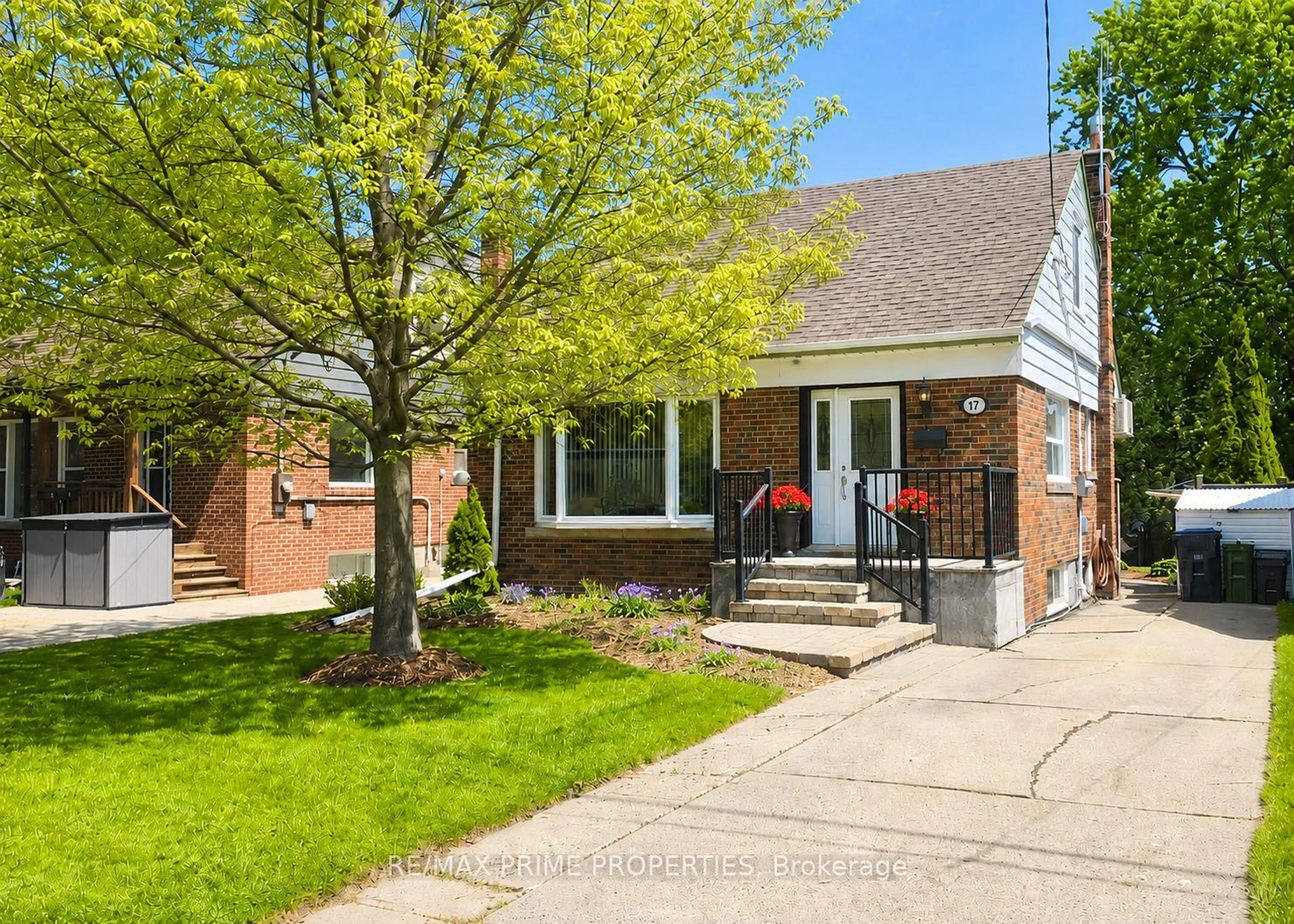 Home with brick exterior material, street for 17 Tardree Pl, Toronto Ontario M1R 3X2