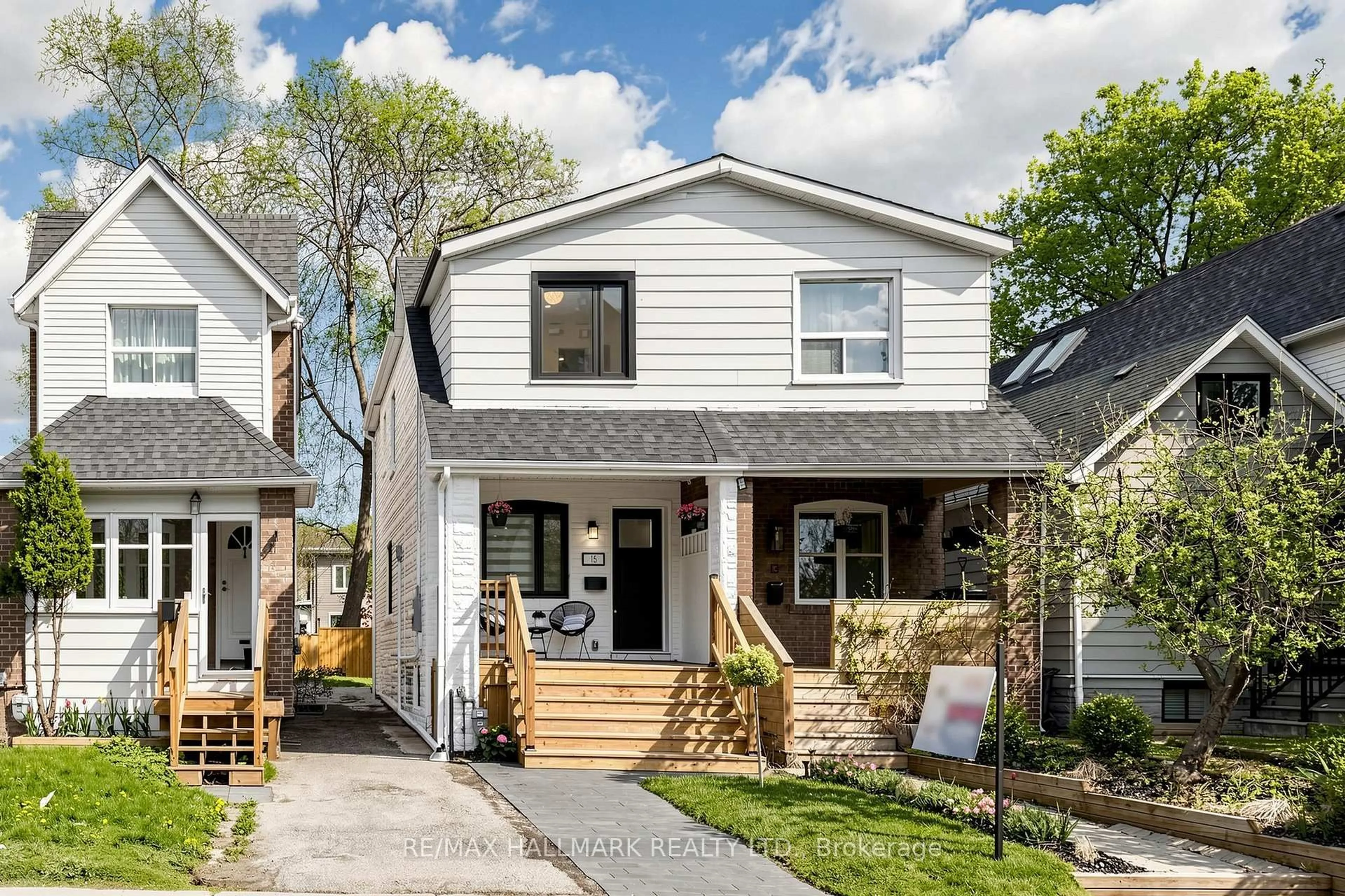 Home with brick exterior material, street for 15 Eastdale Ave, Toronto Ontario M4C 4Z8