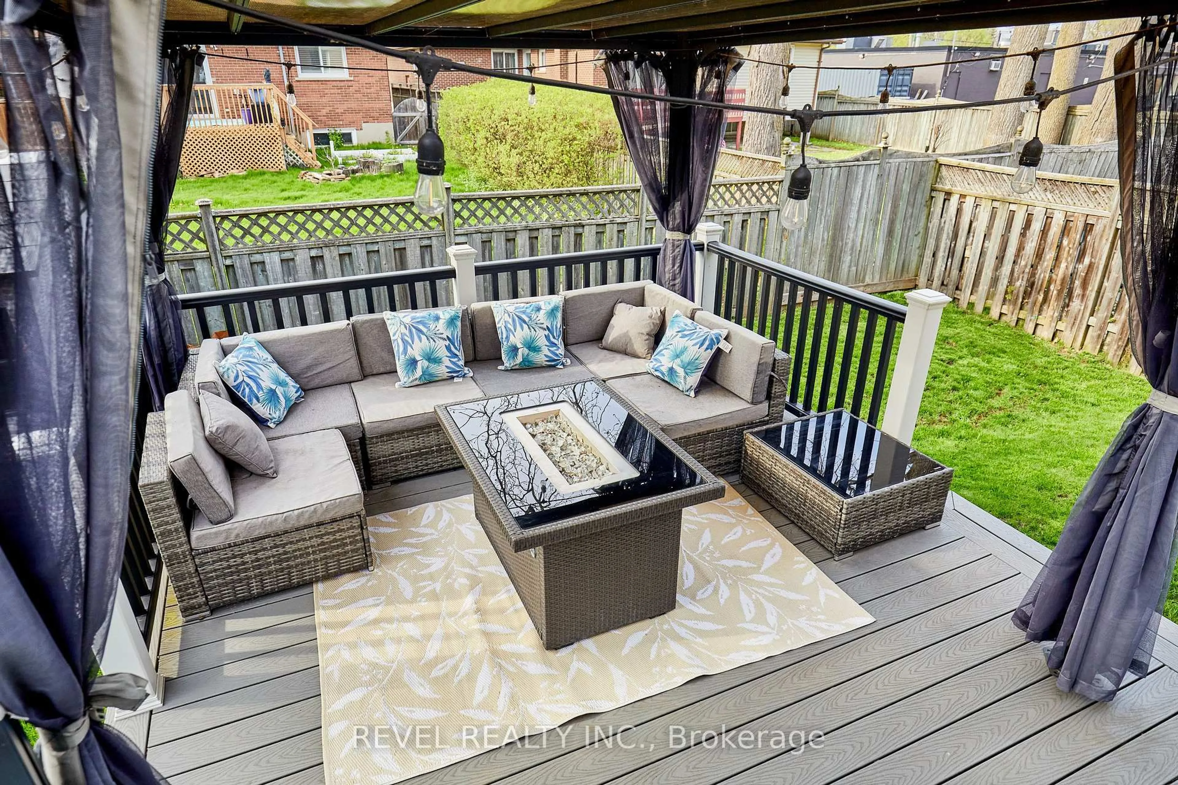 Patio, unknown for 1218 Monica Cook Pl, Pickering Ontario L1W 4A4
