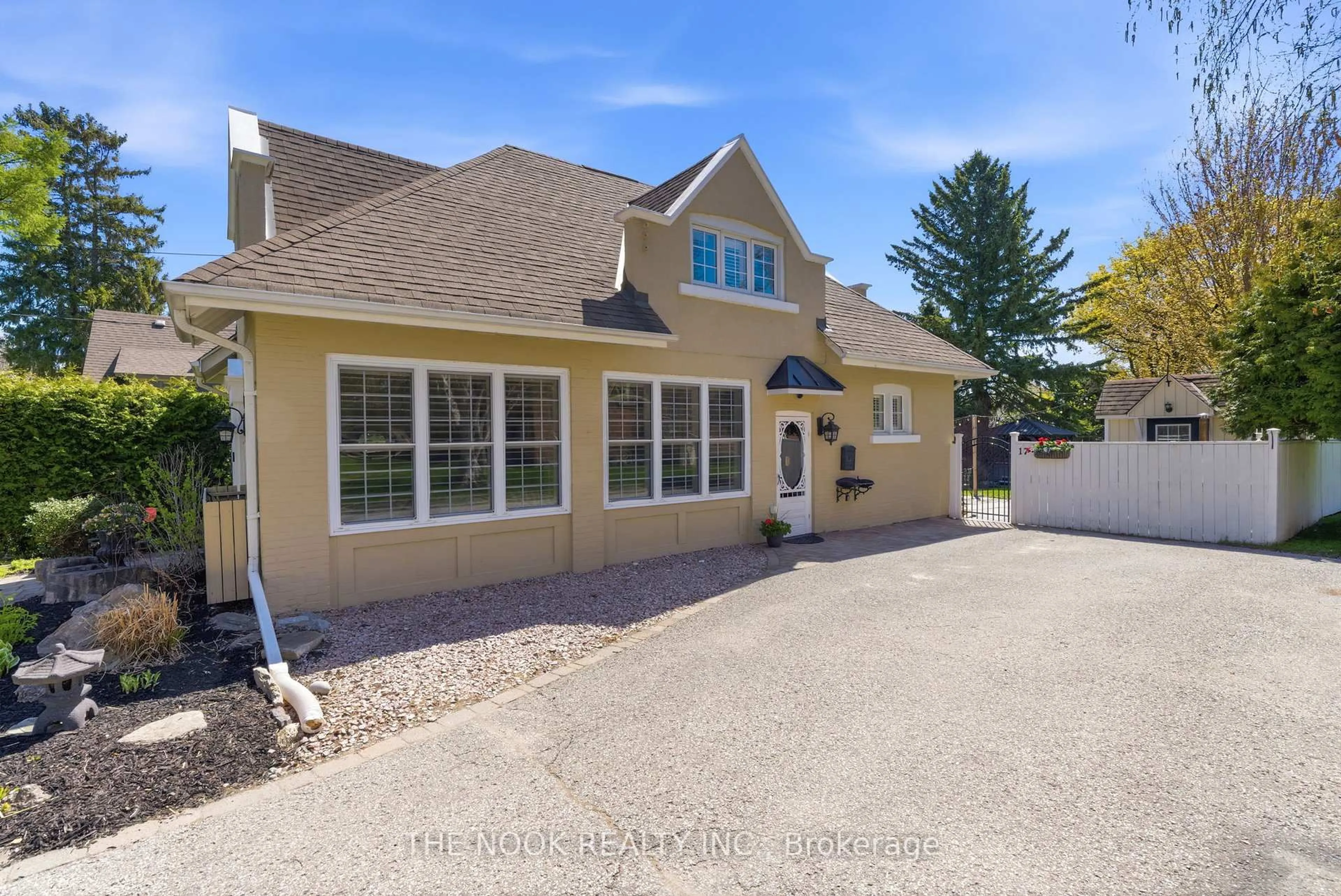Unknown for 17 Lovers Lane, Clarington Ontario L1C 1X2