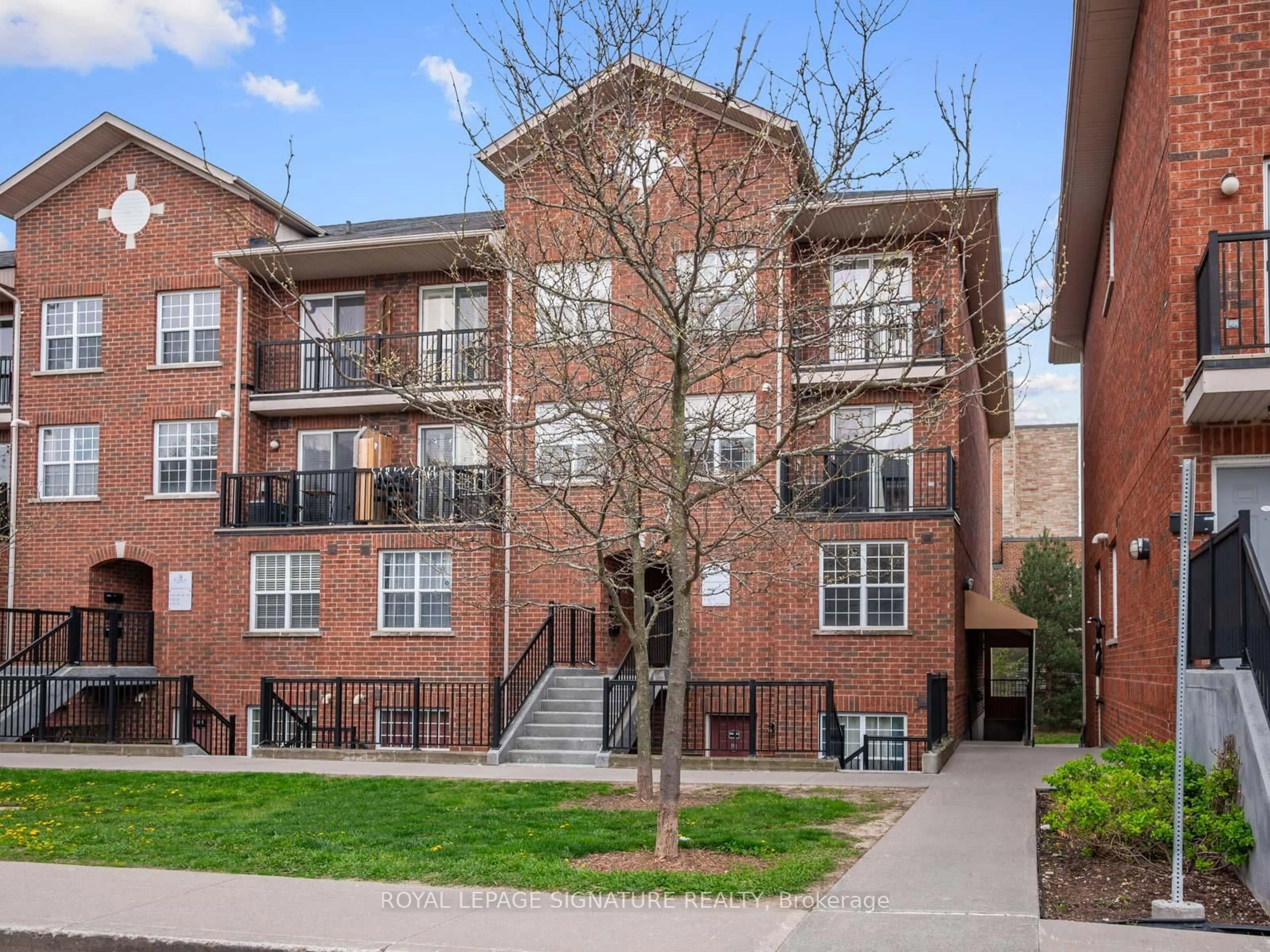 Unknown for 45 Strangford Lane #201, Toronto Ontario M1L 0E5