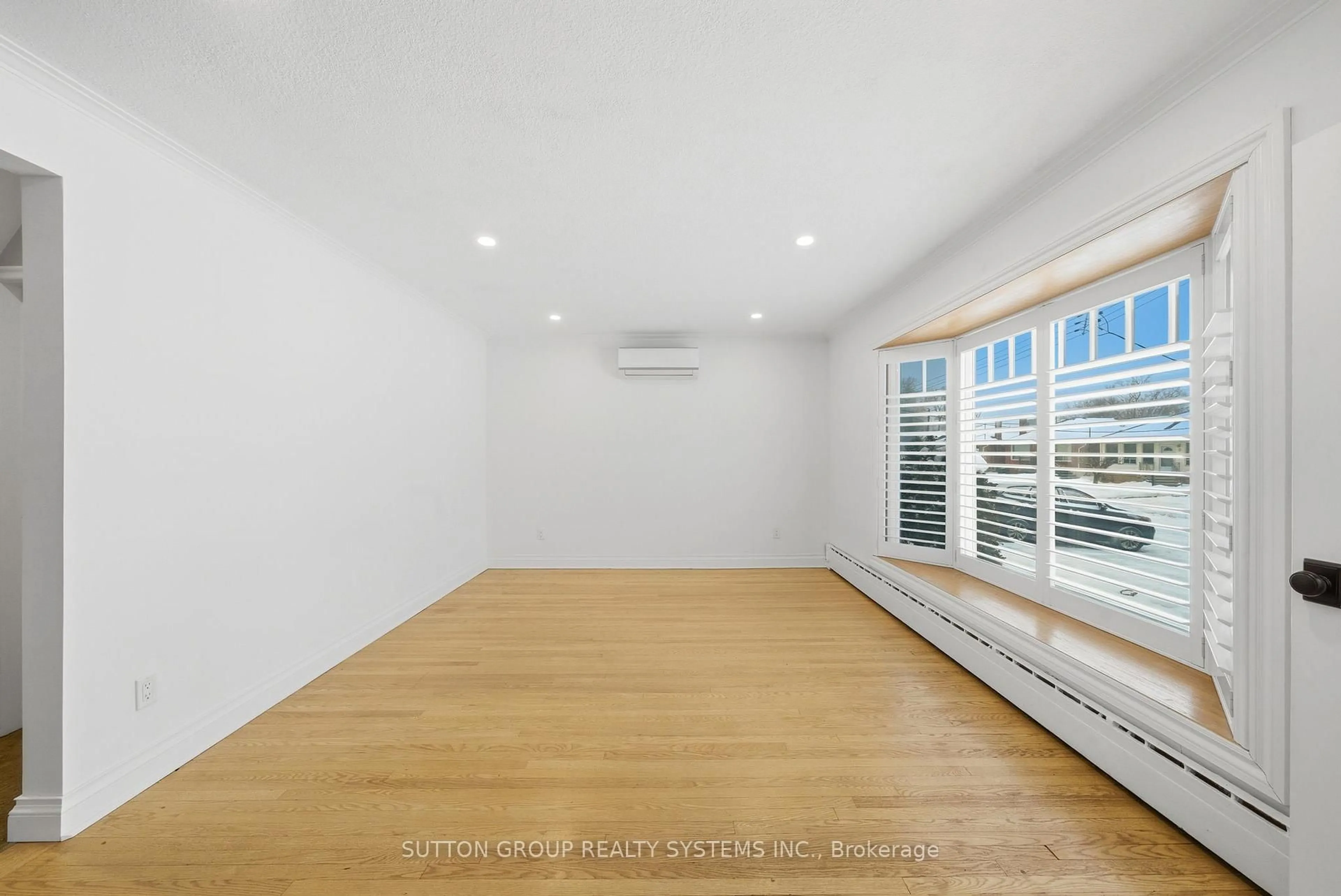 A pic of a room for 10 Willowhurst Cres, Toronto Ontario M1R 3R6