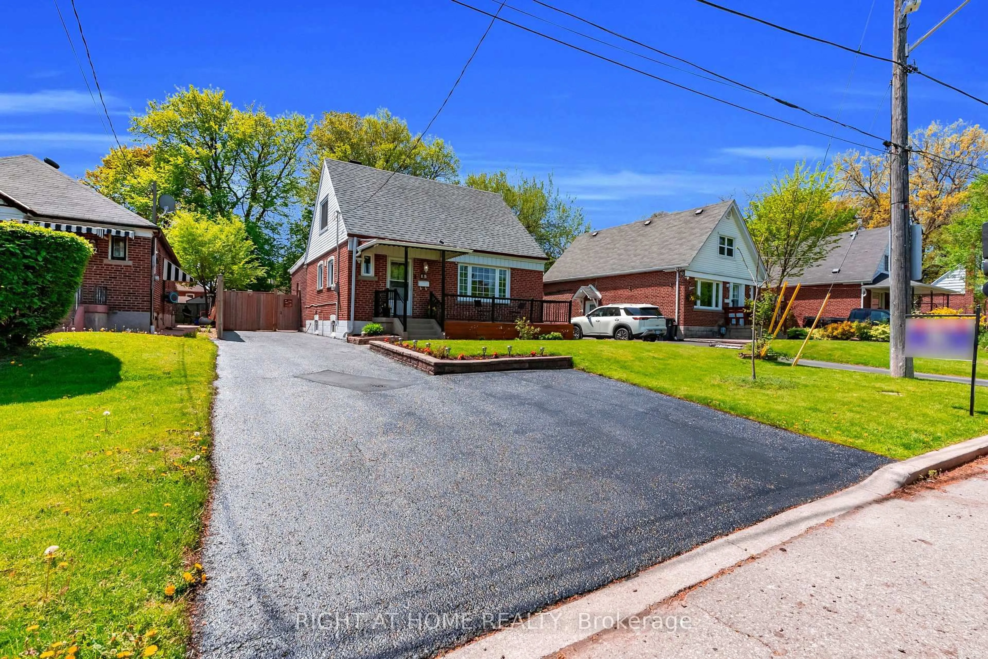 Home with brick exterior material, street for 15 Alvinston Rd, Toronto Ontario M1L 2J8