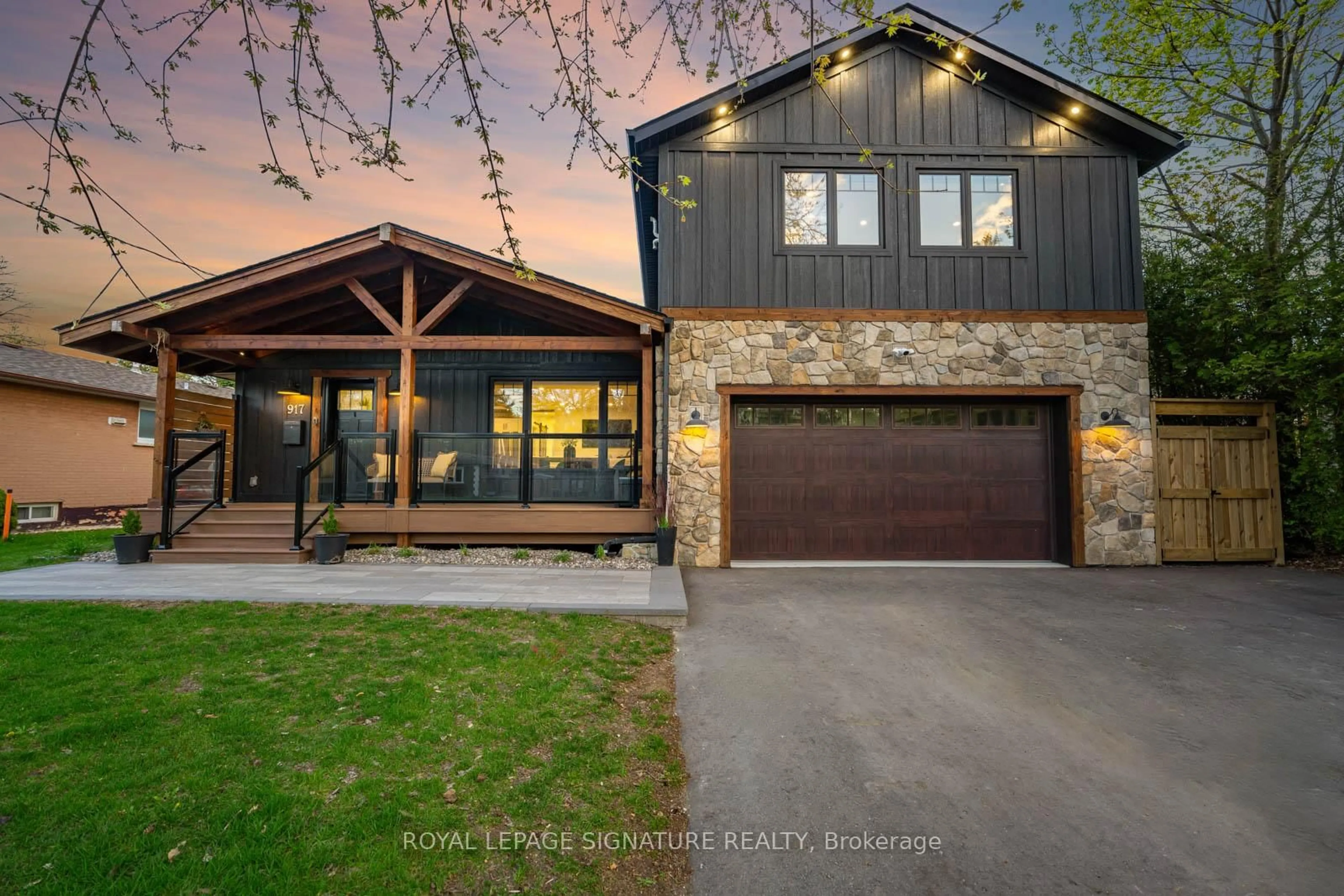 Home with brick exterior material, unknown for 917 Vistula Dr, Pickering Ontario L1W 2L7