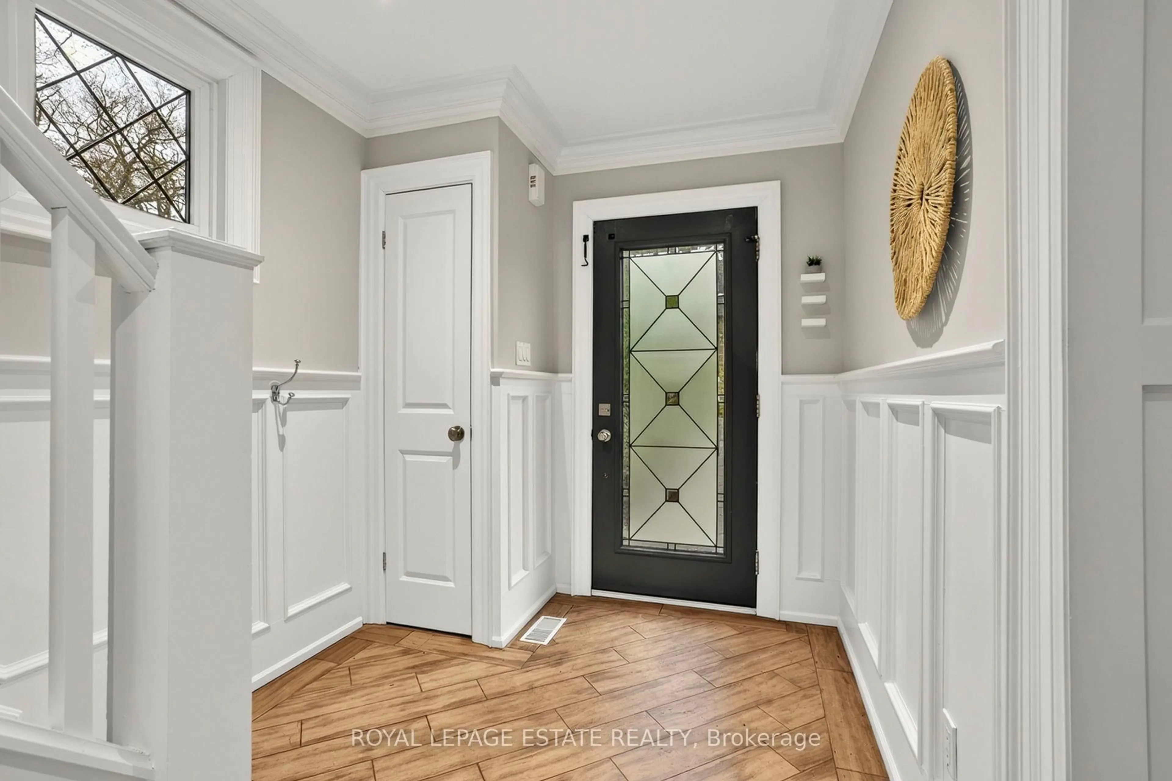 Indoor entryway for 63 Beaufort Rd, Toronto Ontario M4E 1M8