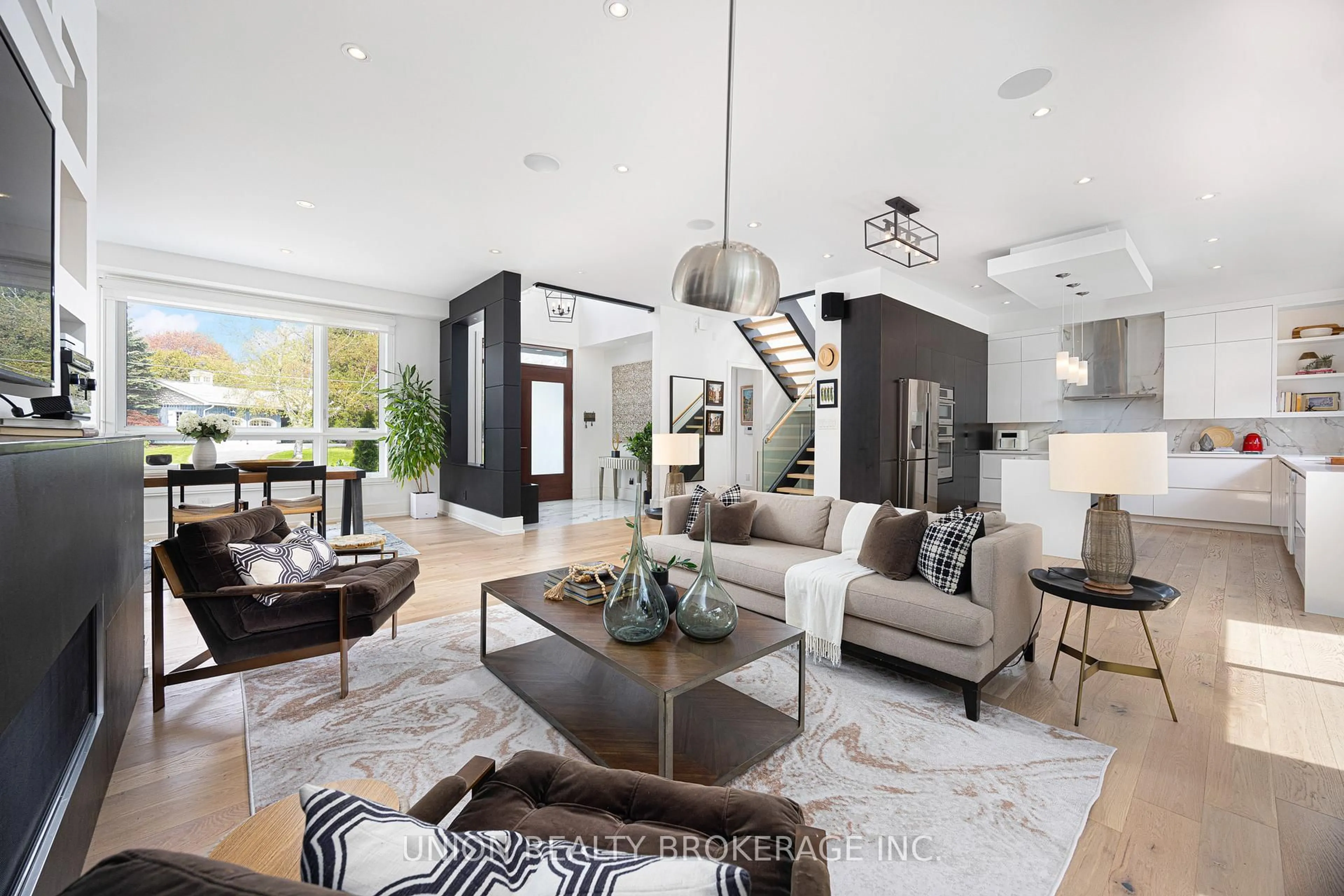 Living room with furniture, unknown for 7 Balcarra Ave, Toronto Ontario M1M 1G8