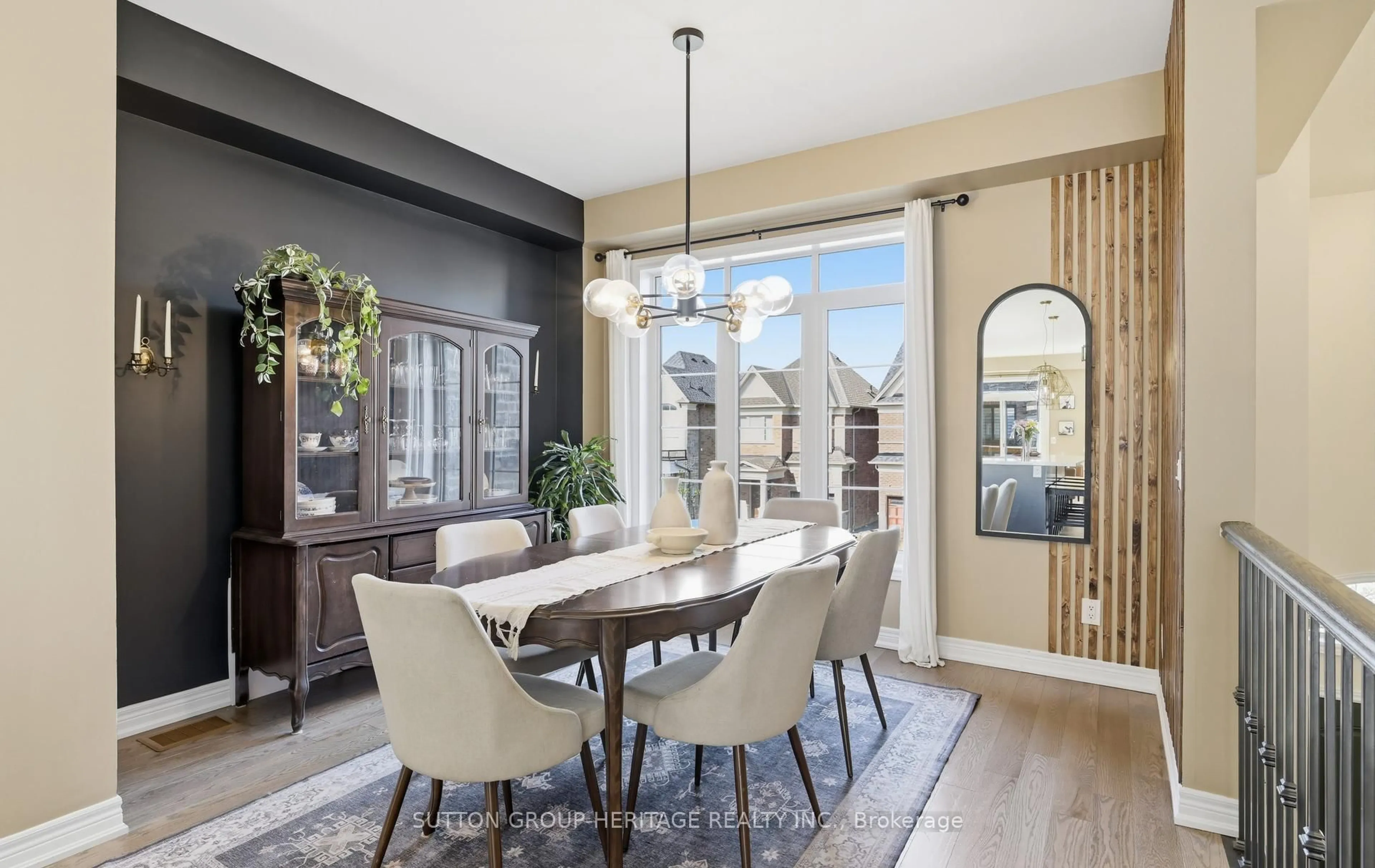 Dining room, ceramic/tile floor for 105 Dorian Dr, Whitby Ontario L1P 0C8