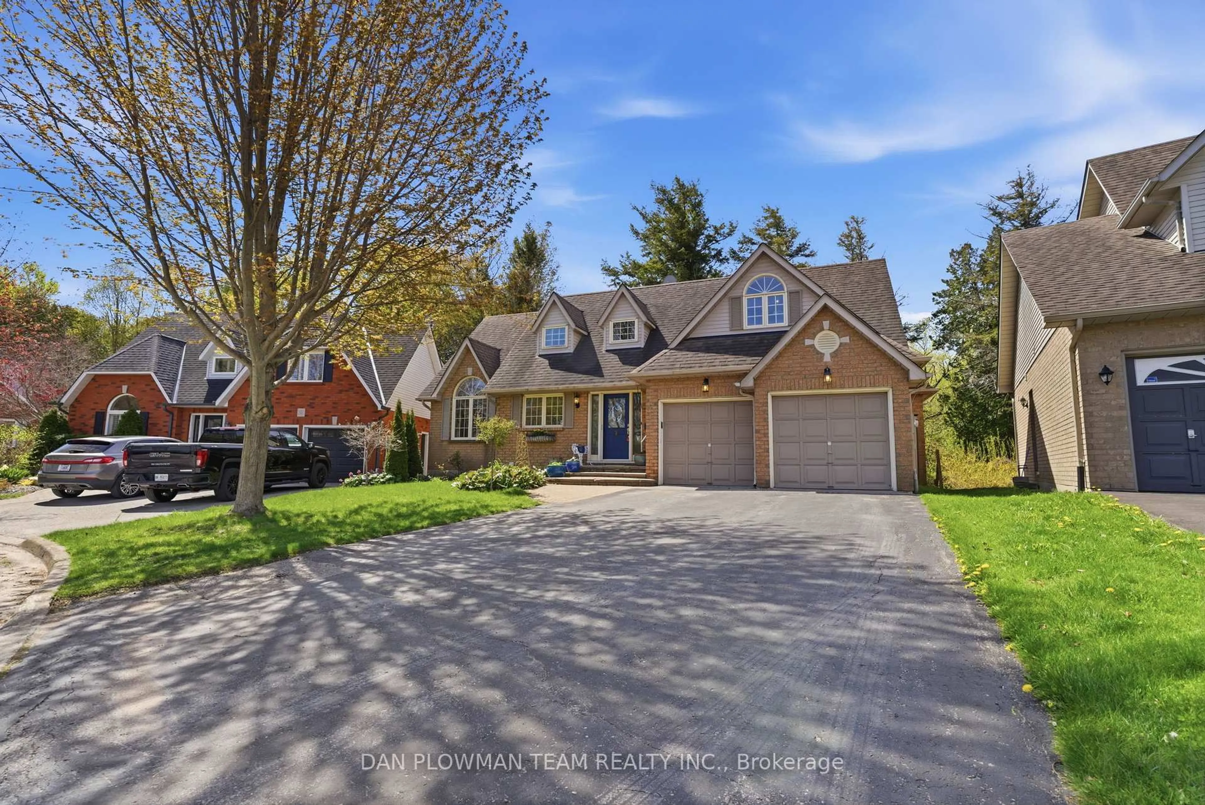 Unknown for 10 Barrington Pl, Clarington Ontario L1E 2K9