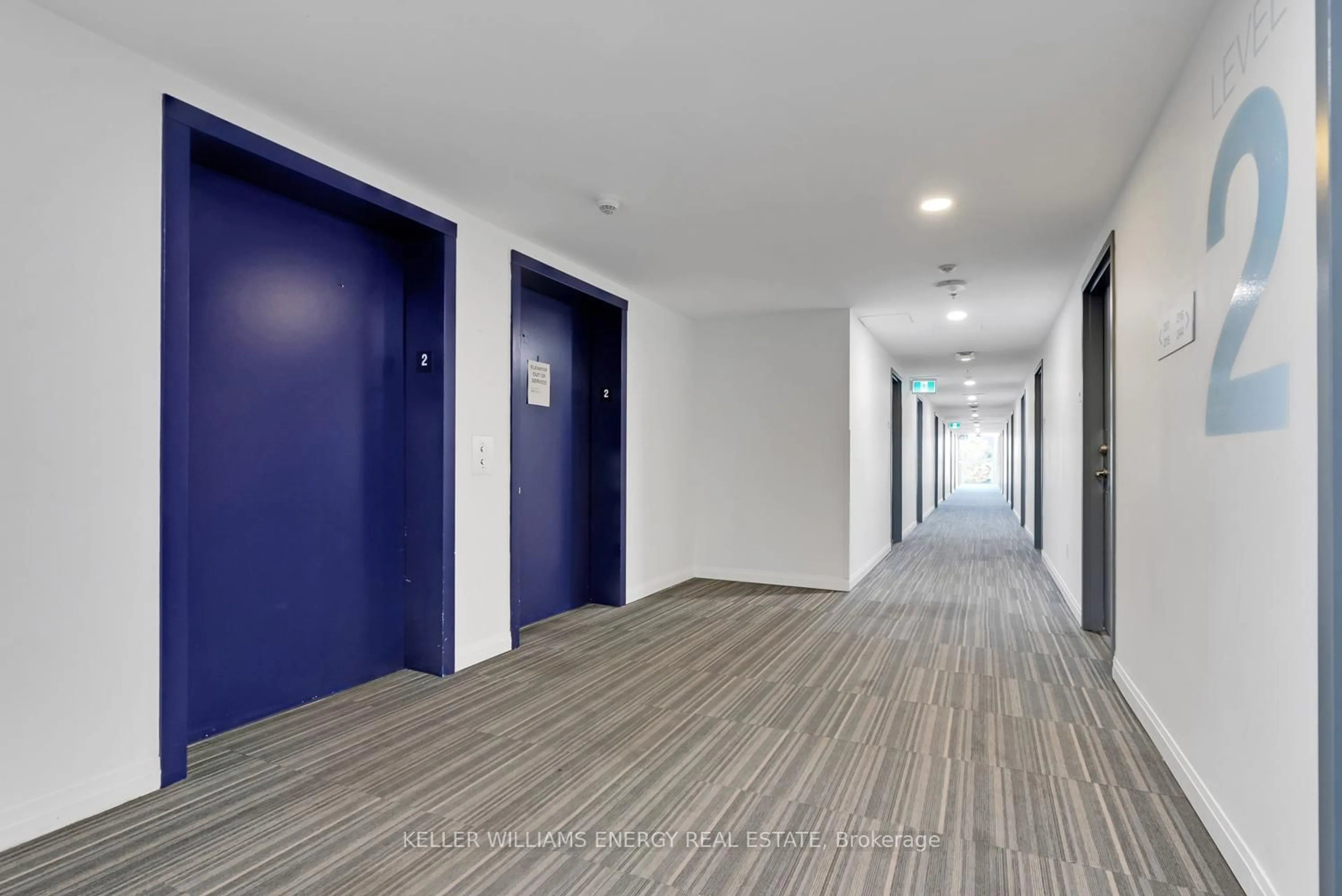Indoor foyer for 1900 Simcoe St #217, Oshawa Ontario L1G 4Y3