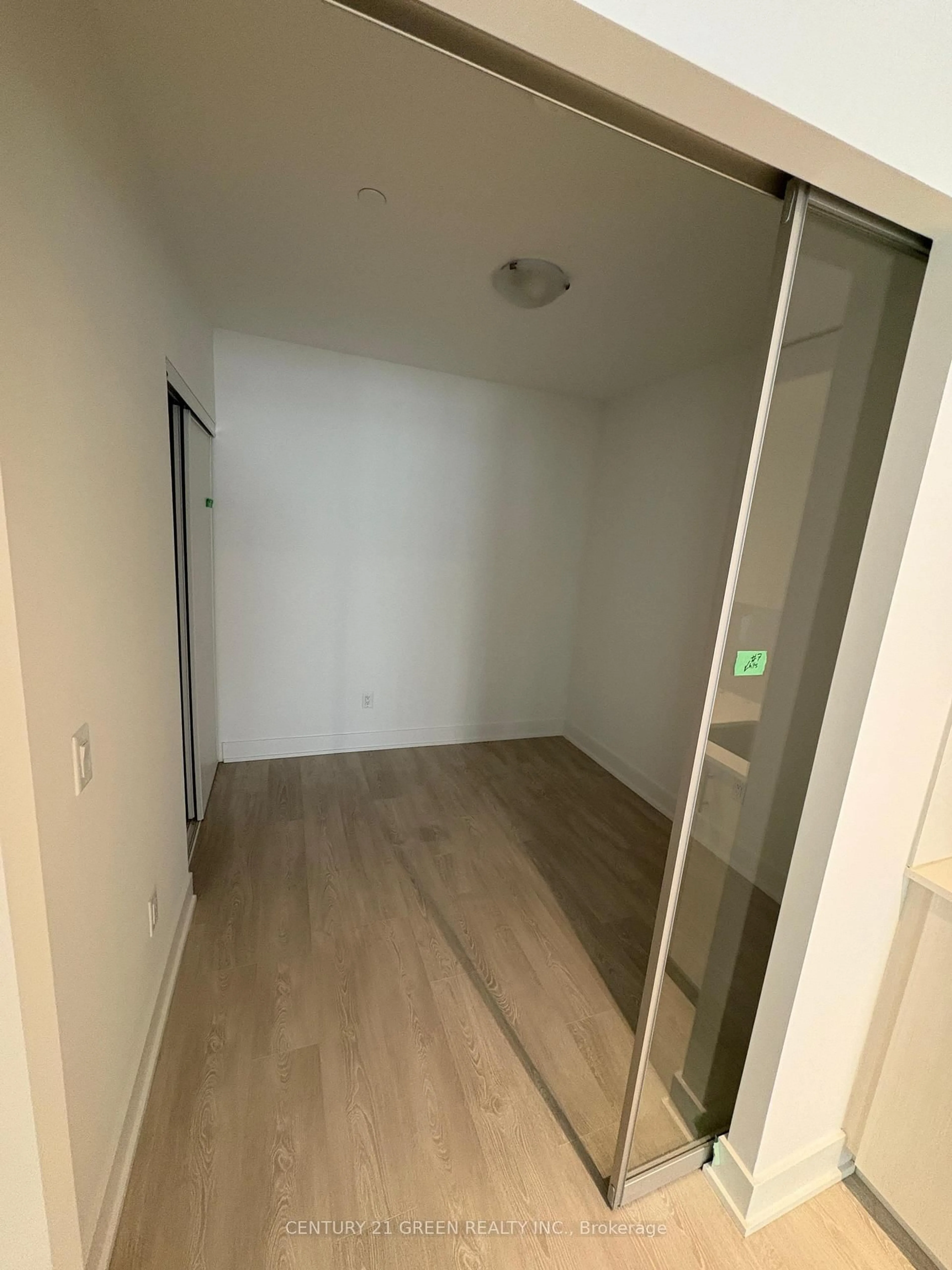 A pic of a room for 2545 Simcoe St #219, Oshawa Ontario L1L 0W3