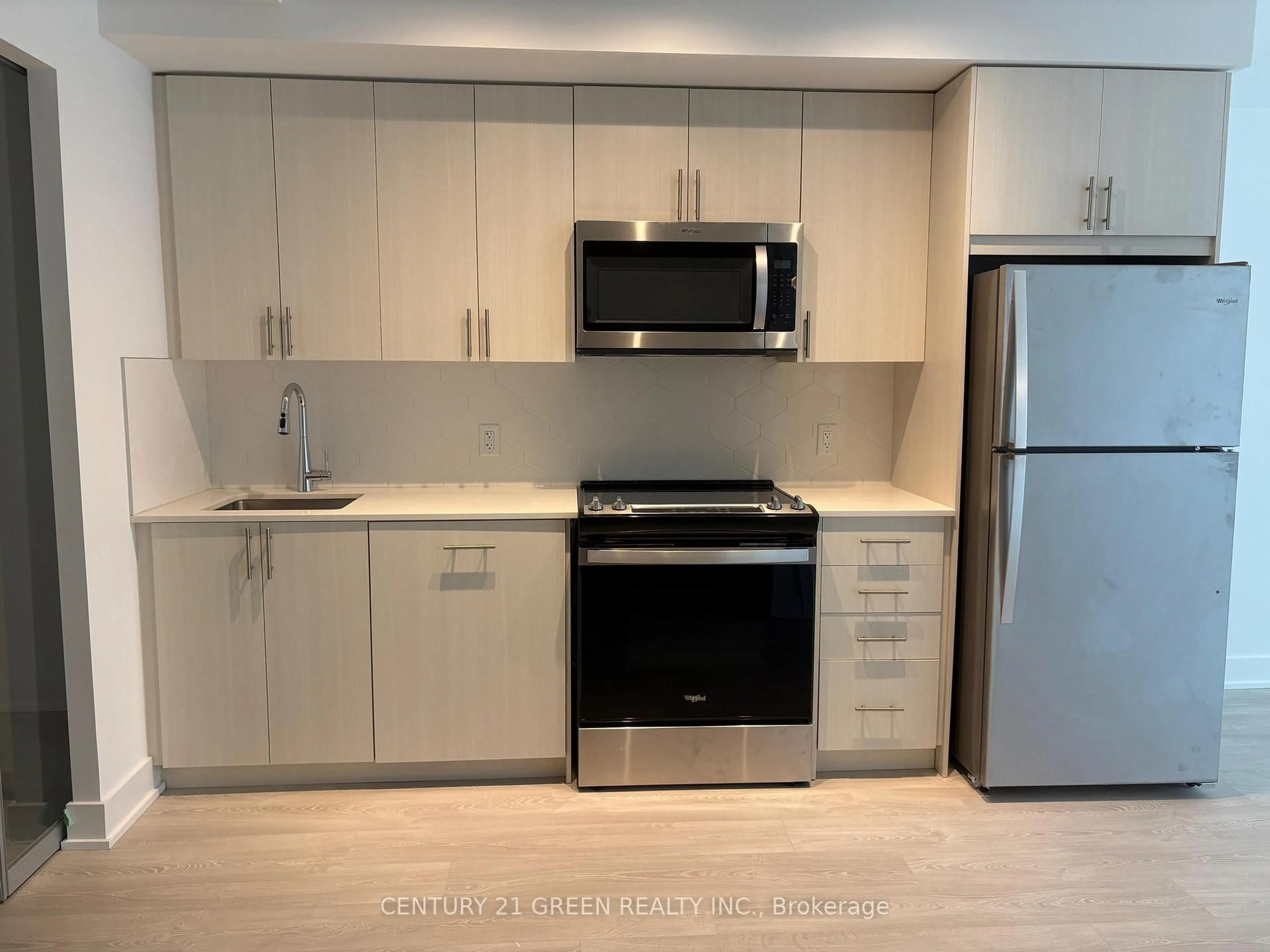 Standard kitchen, unknown for 2545 Simcoe St #219, Oshawa Ontario L1L 0W3