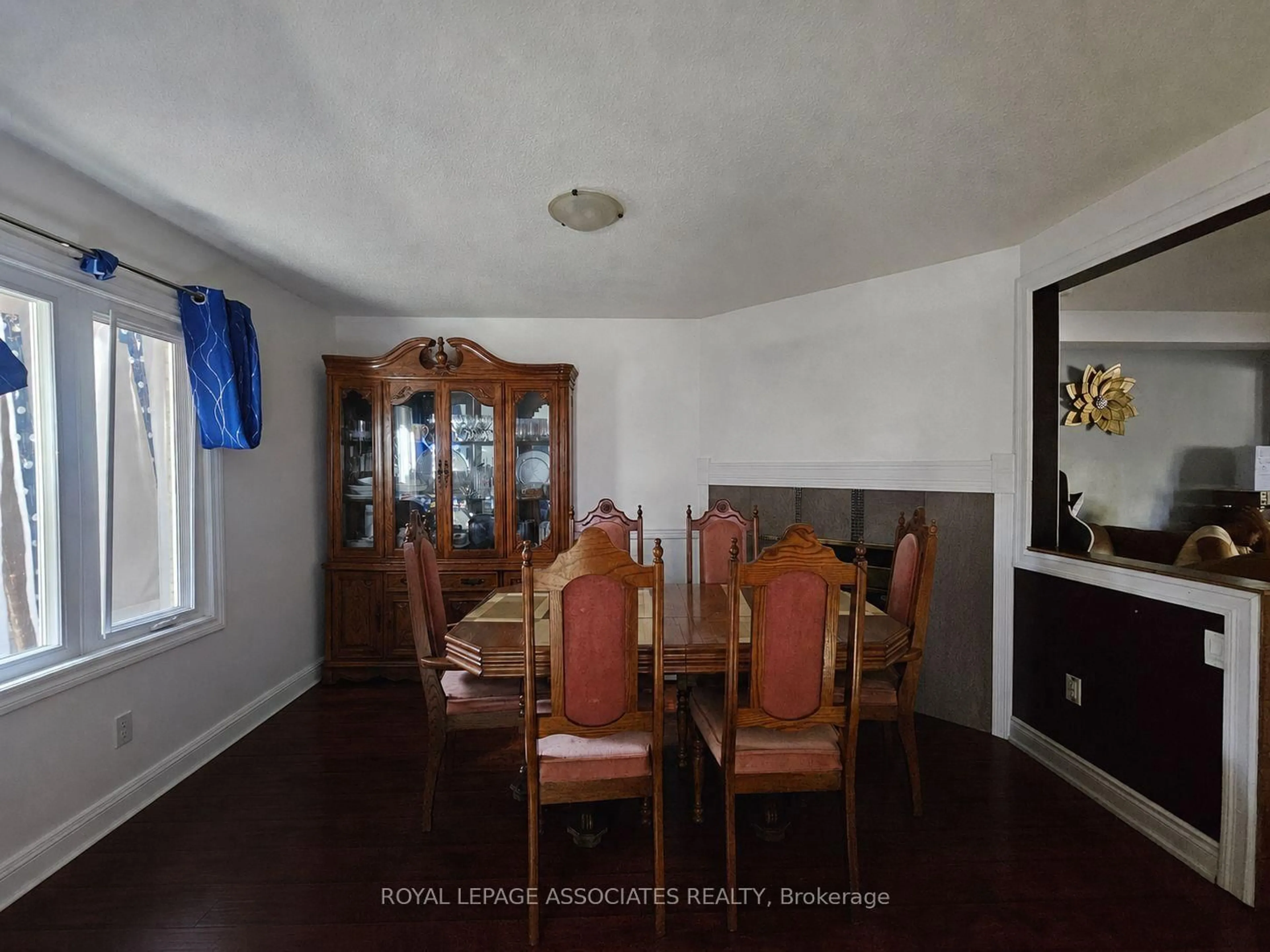 Dining room, wood/laminate floor for 8 Chalmers Cres, Ajax Ontario L1S 5Z5