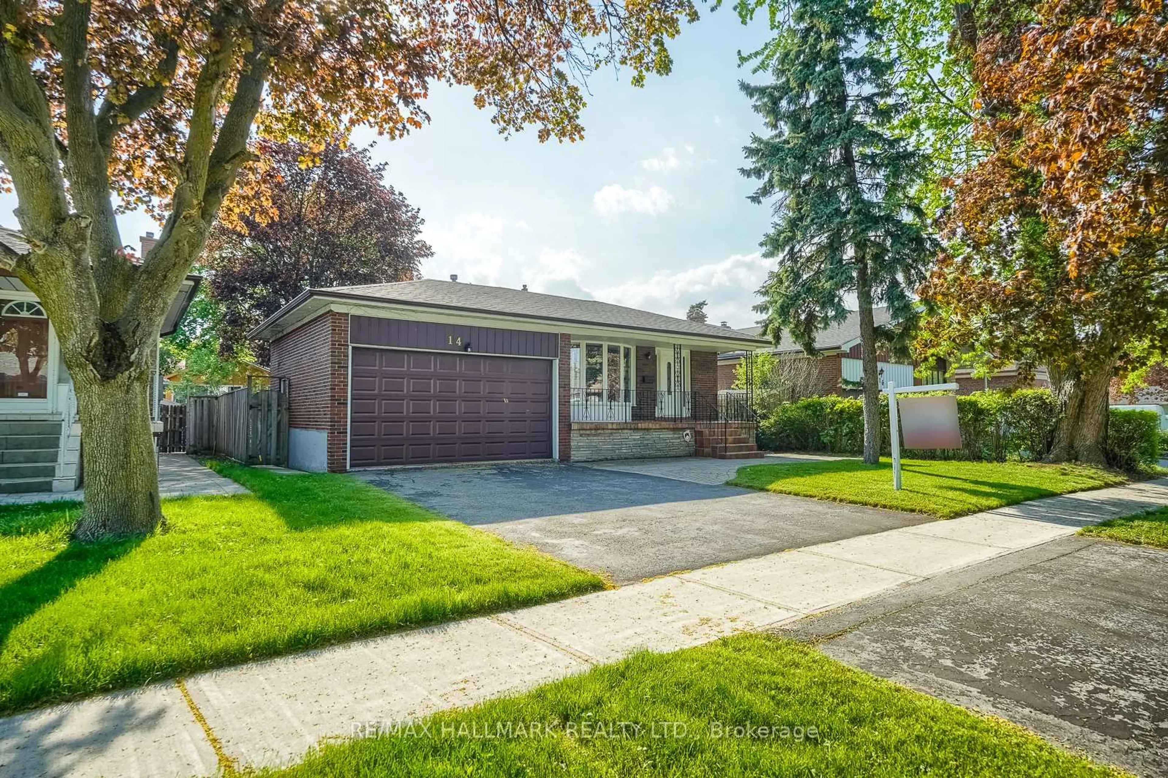Home with vinyl exterior material, street for 14 Scotland Rd, Toronto Ontario M1S 1L6