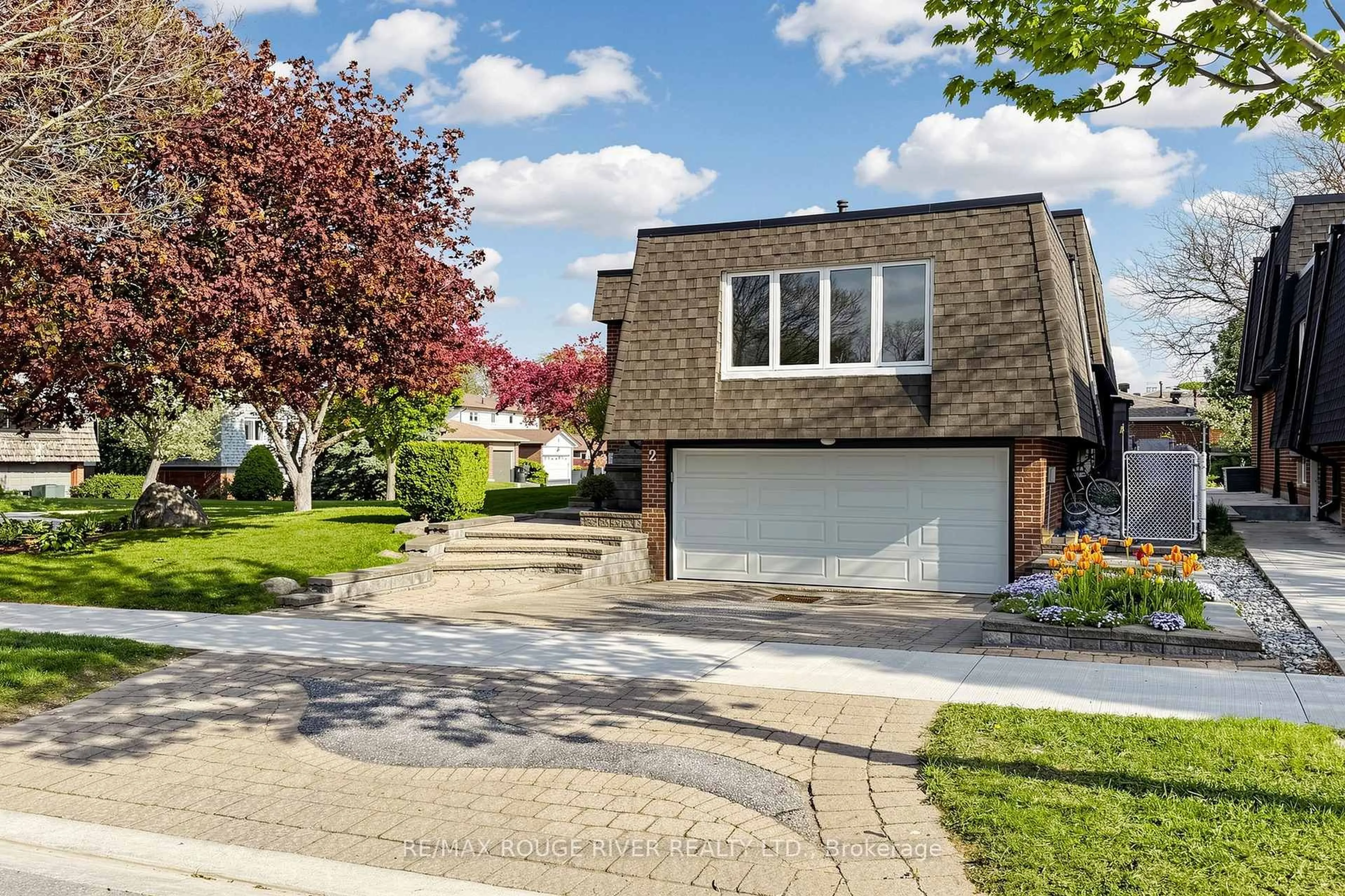 Home with brick exterior material, street for 2 McGrath Crt, Toronto Ontario M1C 3B5