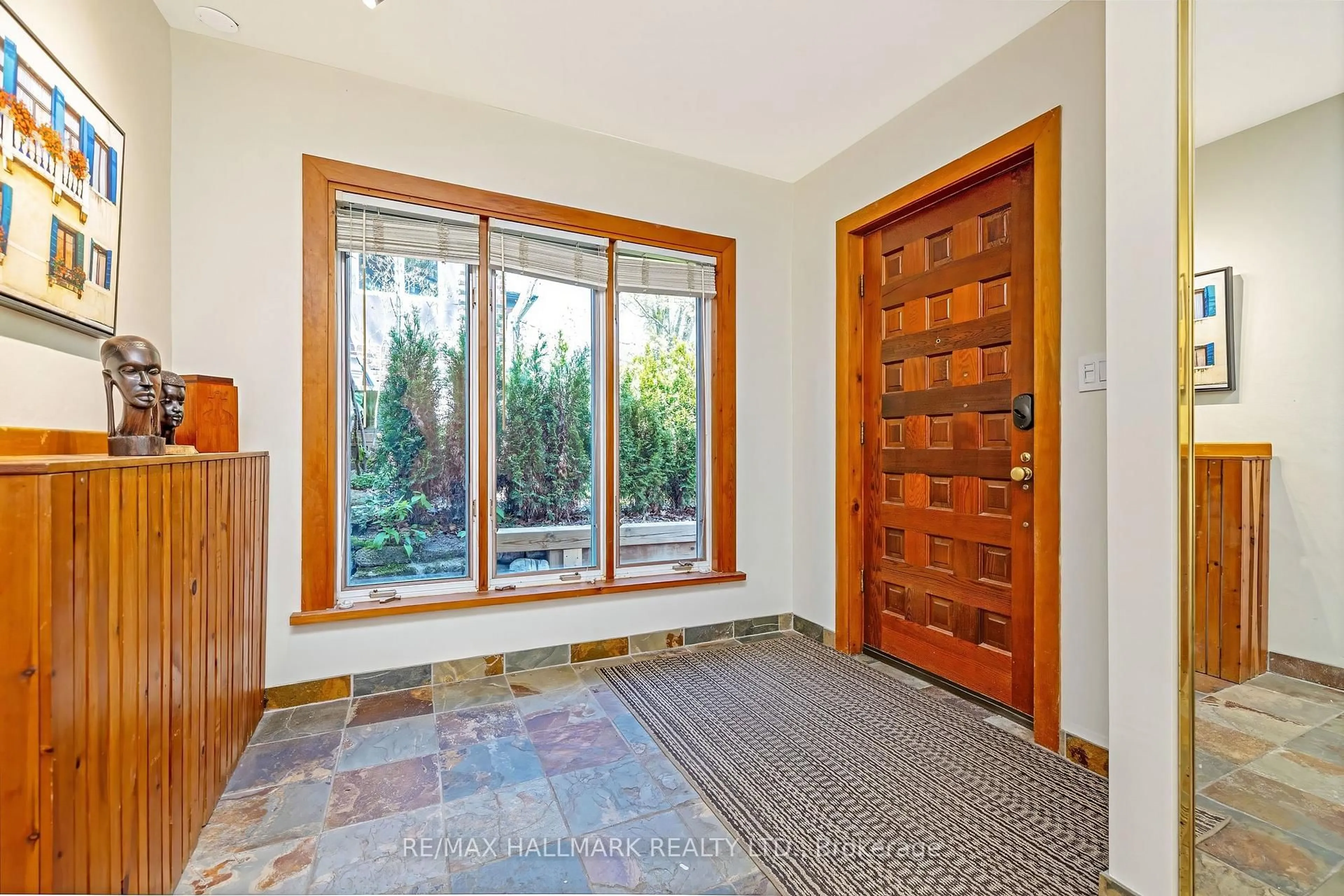 Indoor entryway for 56 Kingswood Rd, Toronto Ontario M4E 3N5