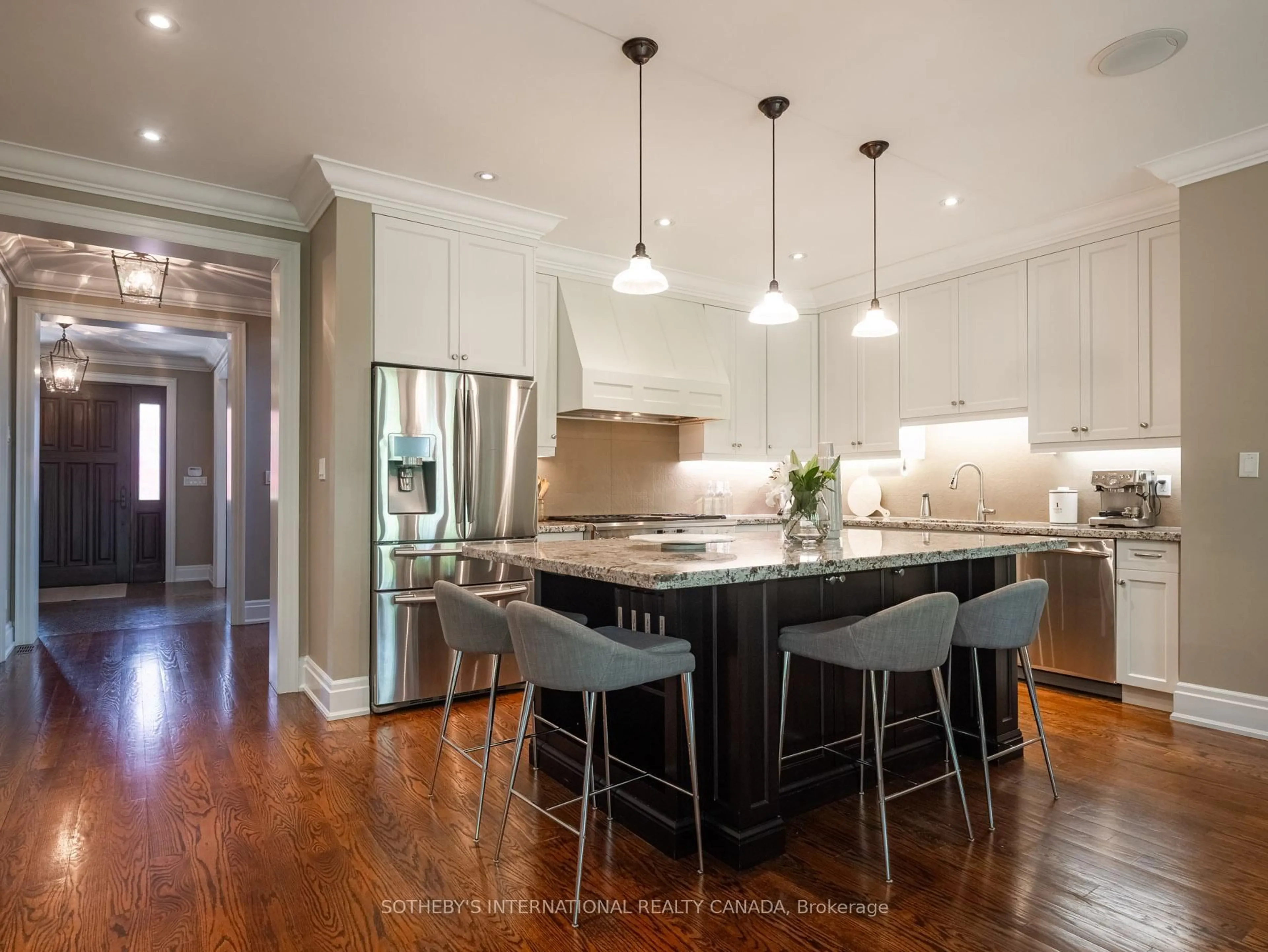 Contemporary kitchen, unknown for 74 Four Oaks Gate, Toronto Ontario M4J 2X2