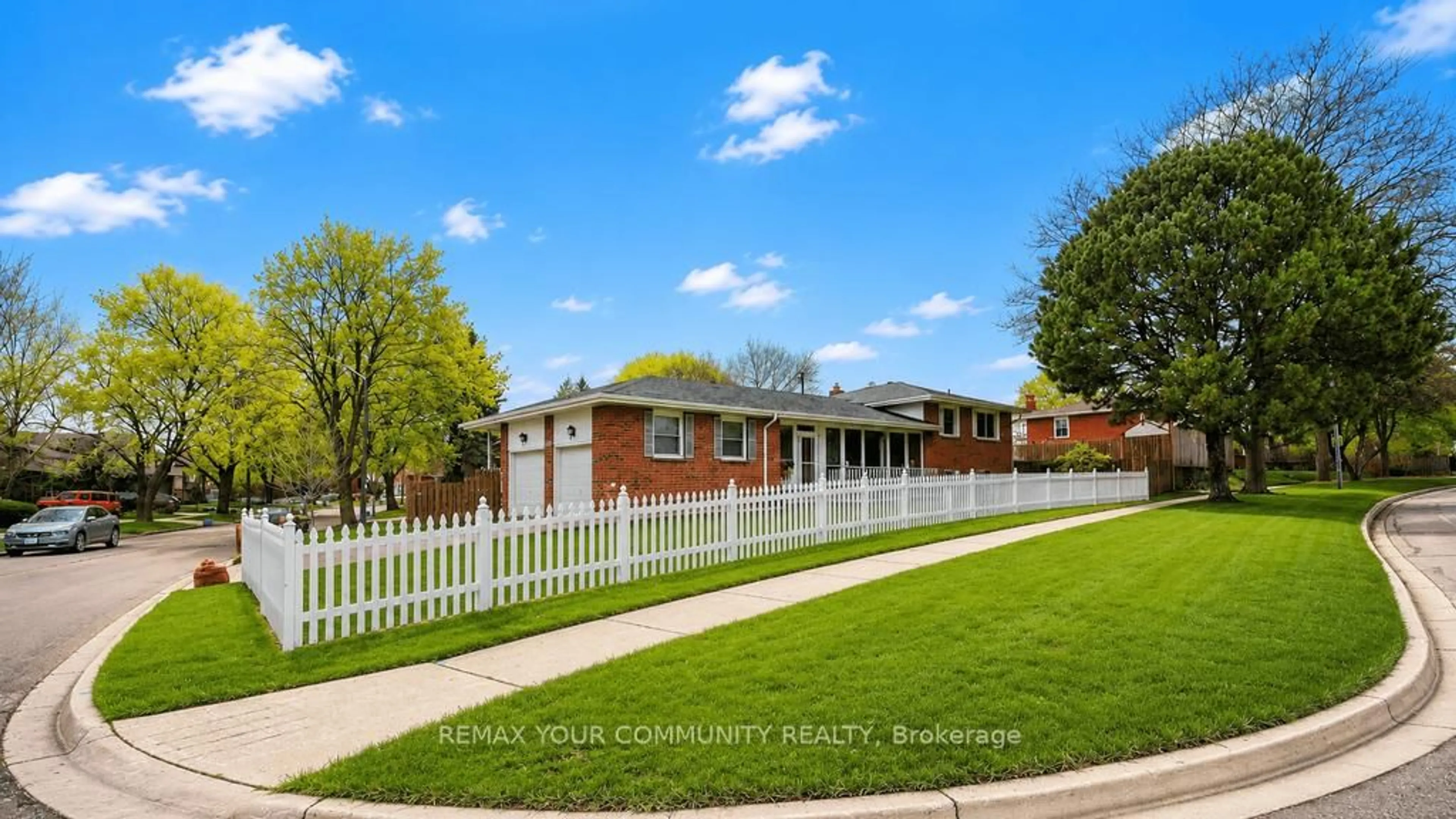 Home with brick exterior material, building for 103 Muir Cres, Whitby Ontario L3S 3G5