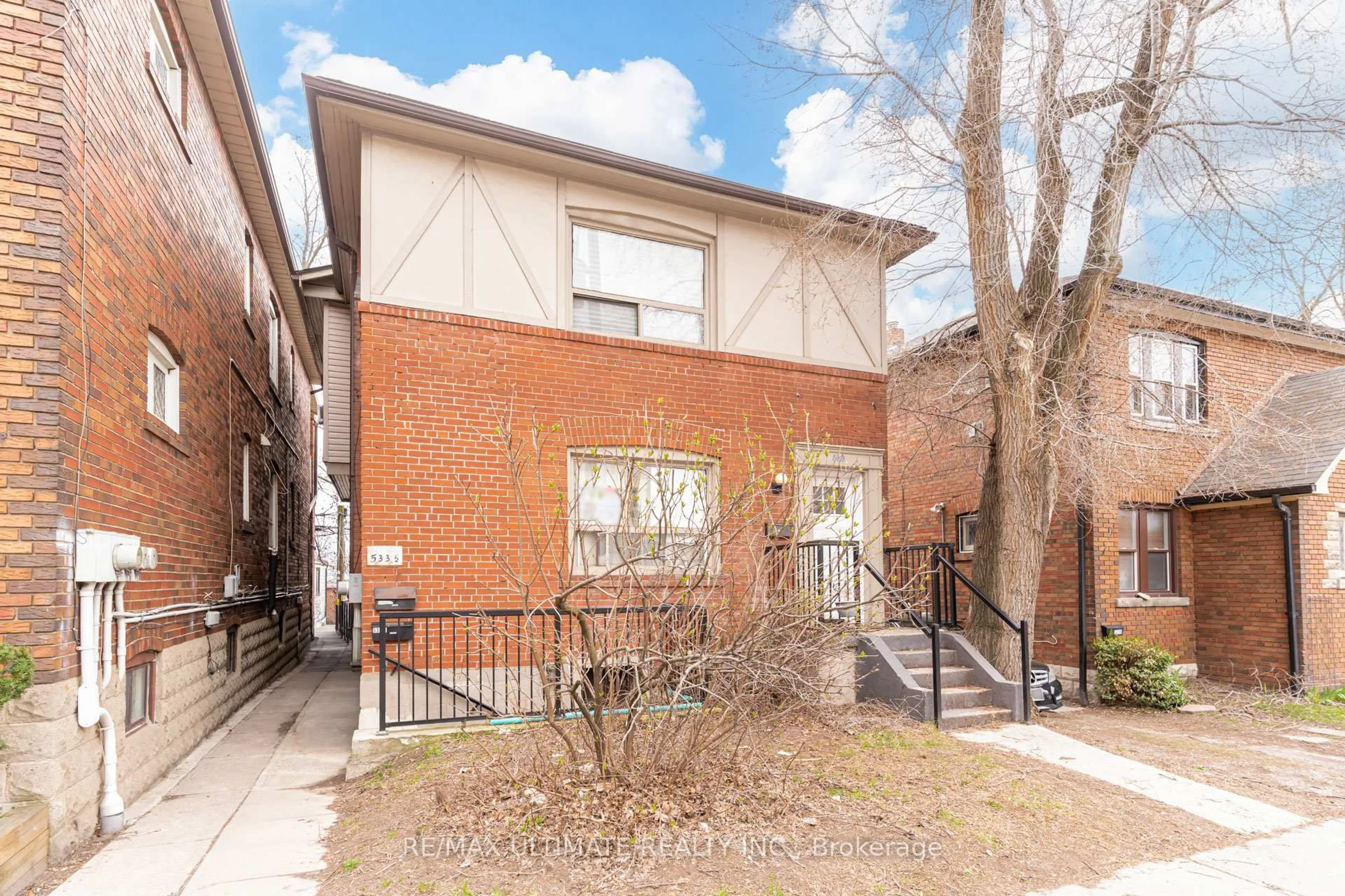 Home with brick exterior material, street for 533 Kingston Rd, Toronto Ontario M4L 1V5