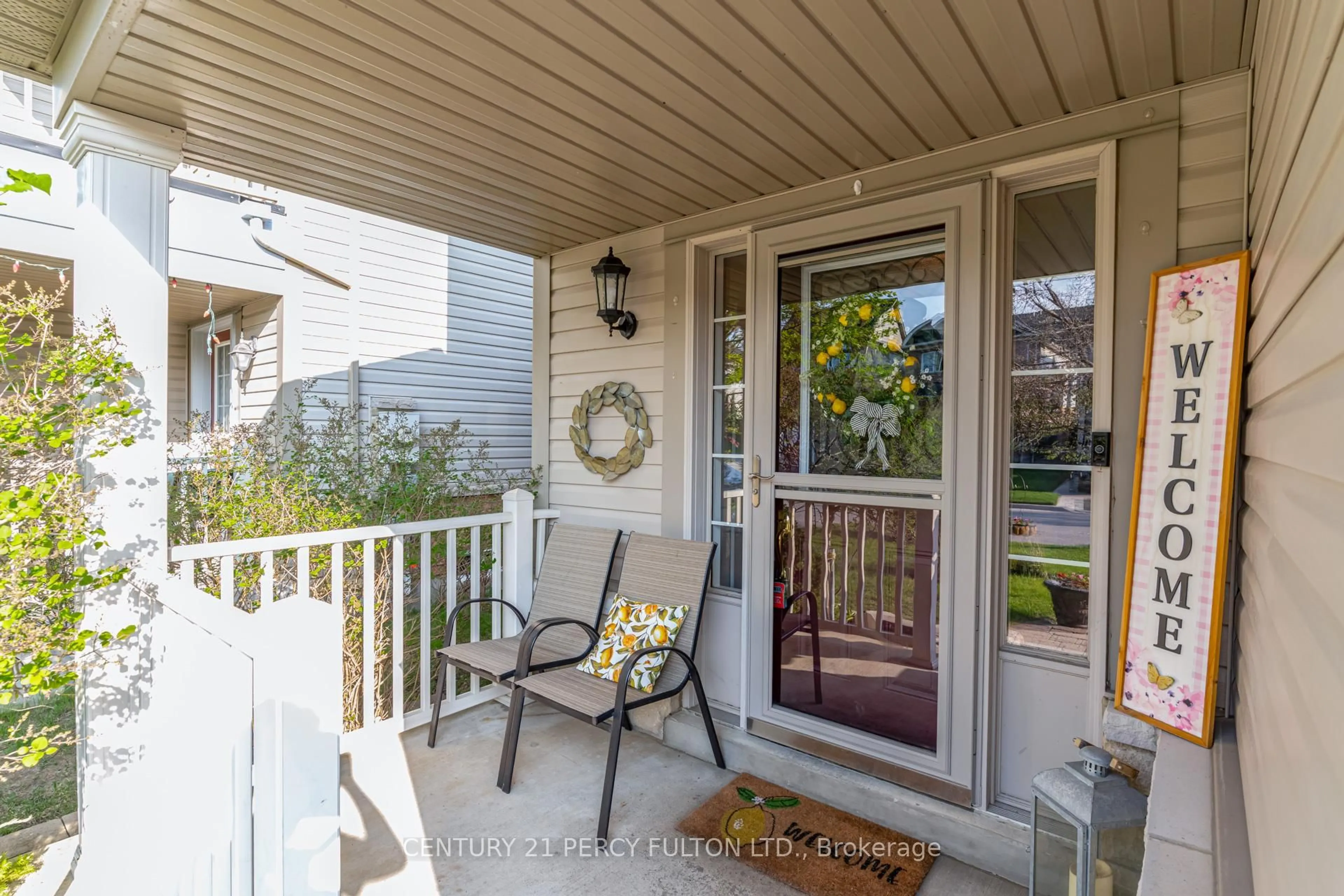 Patio, unknown for 49 Bettina Pl, Whitby Ontario L1R 0E9